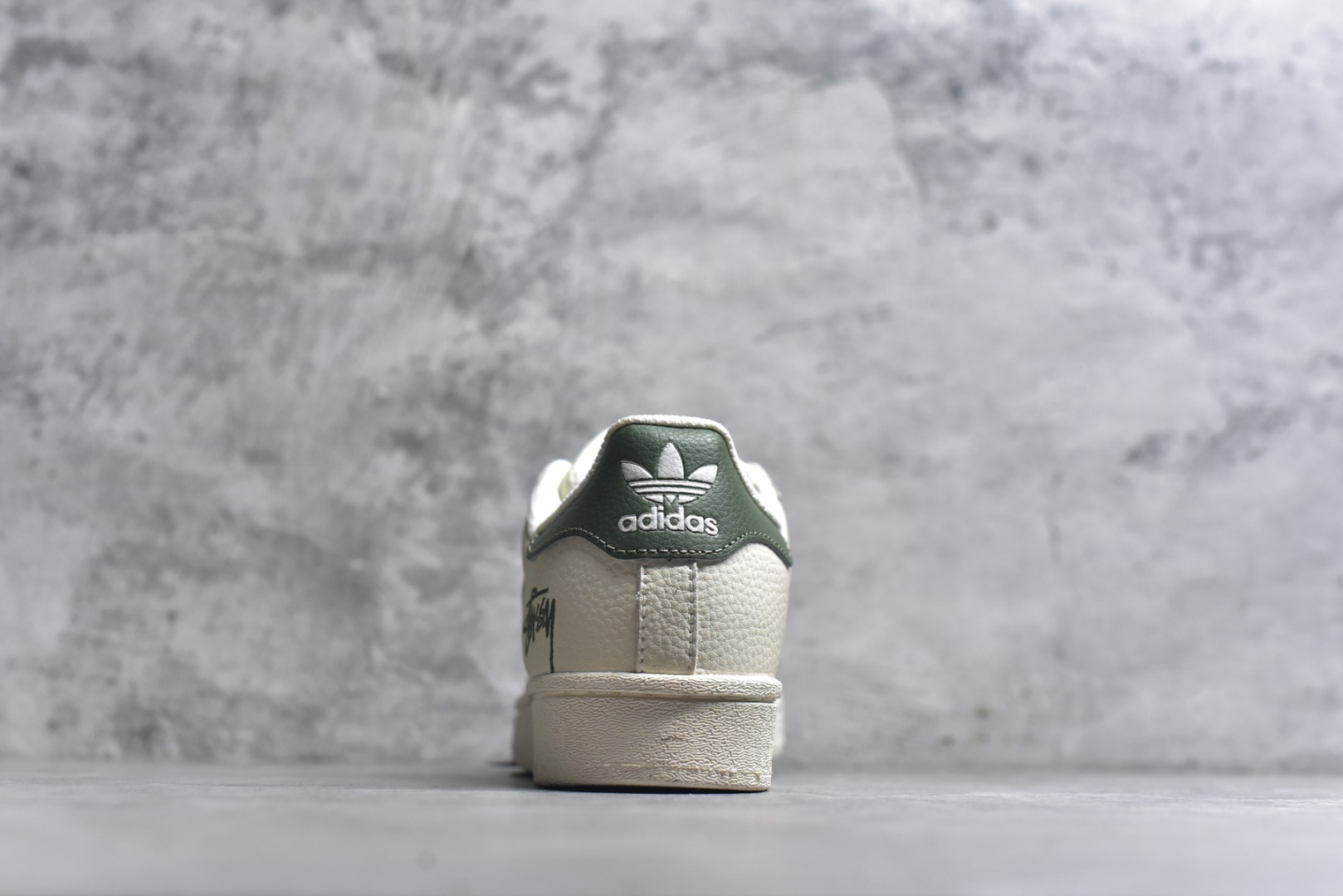 图片[5]-#独家实拍✨ Adidas Originals Superstar 斯图西联名款 经典贝壳头官网同步 实拍首发渠道正品订单 诠释市场最高工艺水平区别市面普通真标版本，进出专柜无压力 货号：XS0009 尺码：36-45（半）-选品中心