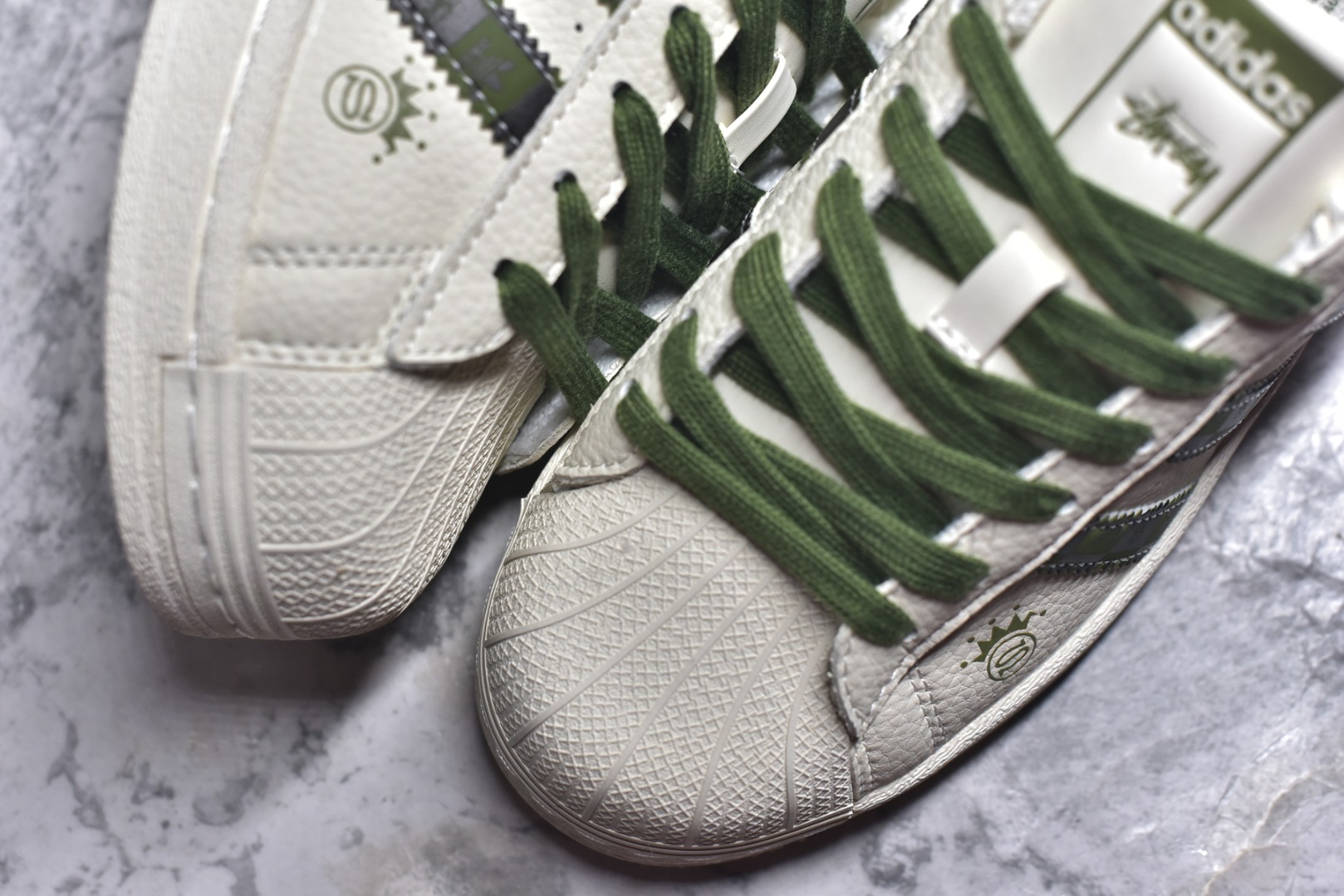 图片[8]-#独家实拍✨ Adidas Originals Superstar 斯图西联名款 经典贝壳头官网同步 实拍首发渠道正品订单 诠释市场最高工艺水平区别市面普通真标版本，进出专柜无压力 货号：XS0009 尺码：36-45（半）-选品中心