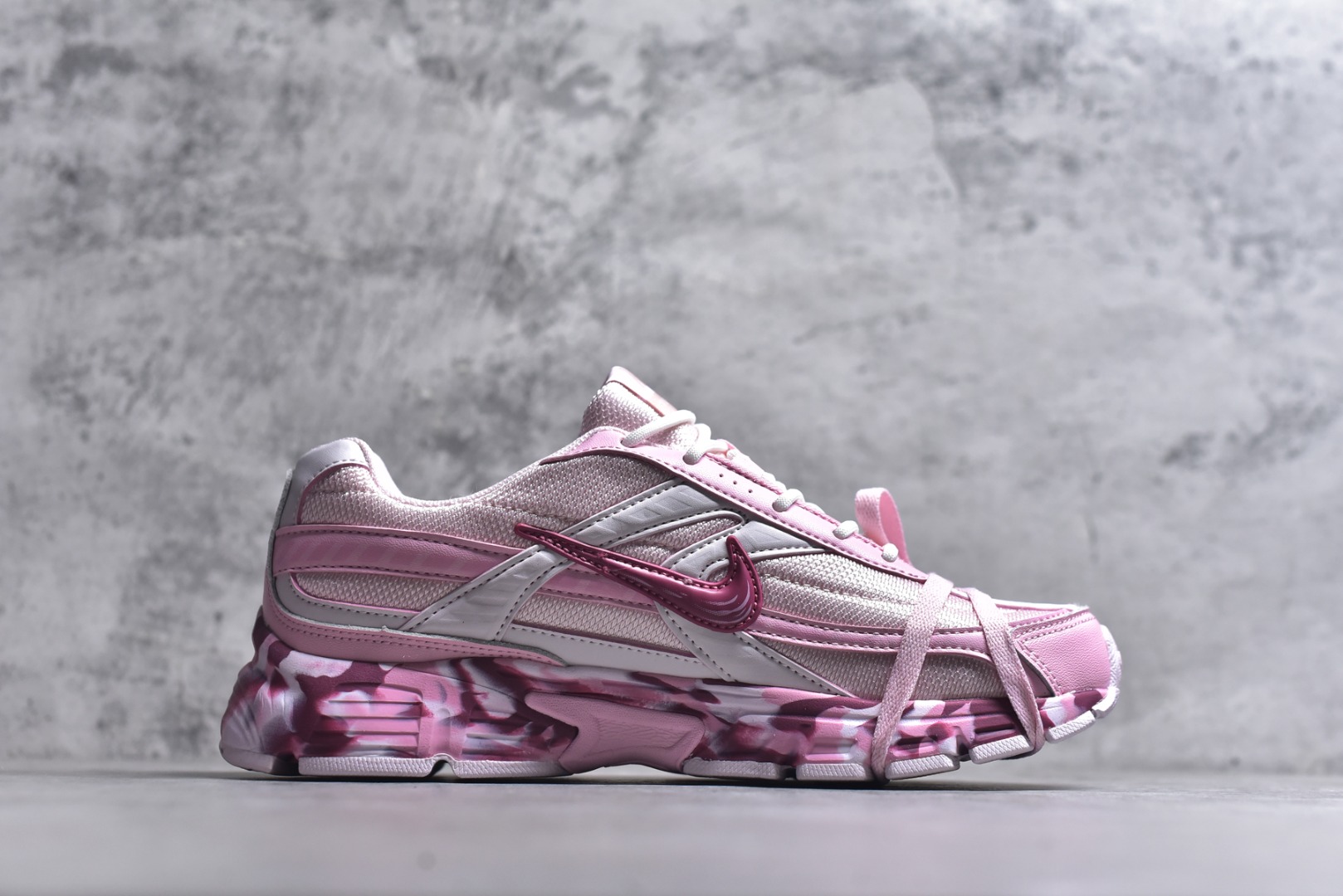 图片[3]-#NK Initiator 创始者系列 复古运动舒适网布休闲跑步鞋 Ins爆火全新韩系古着风 回味经典 采用透气网眼鞋面和支撑覆盖层 自然运动设计的Phlyon中底用于缓冲 BRS 1000碳橡胶外底具有轻质柔韧性 牵引力和耐用性 货号：IB4339-022 尺码：36 36.5 37.5 38 38.5 39 40 40.5 41\”},\”album\”：{\”vipLeftDay\”：353,\”ewmpReviewedAlert\”：false,\”icon\”：\”https：//xcimg.szwego.com/20230605/a1685960761531_2661.jpg-选品中心