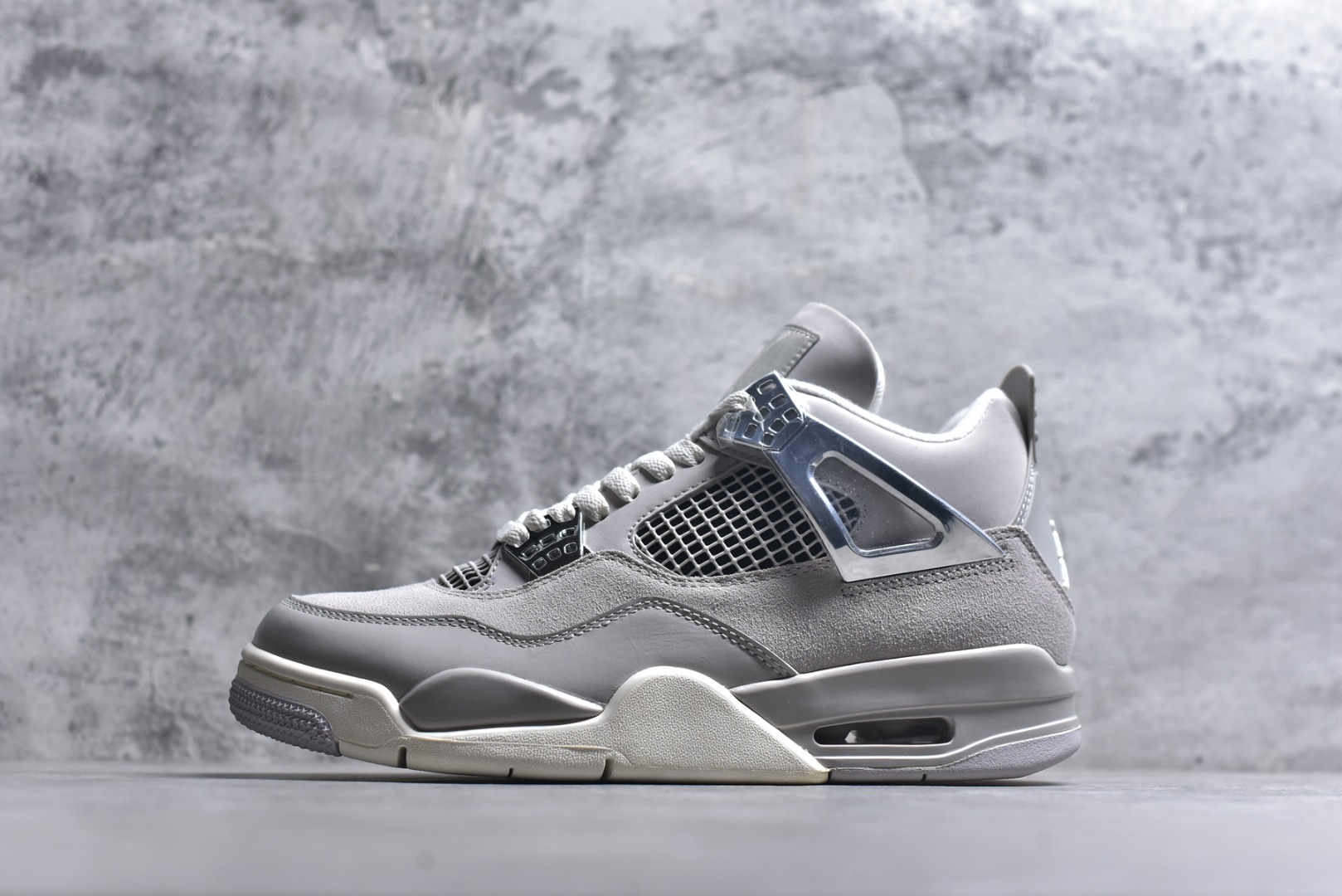 #Air Jordan 4 Retro \