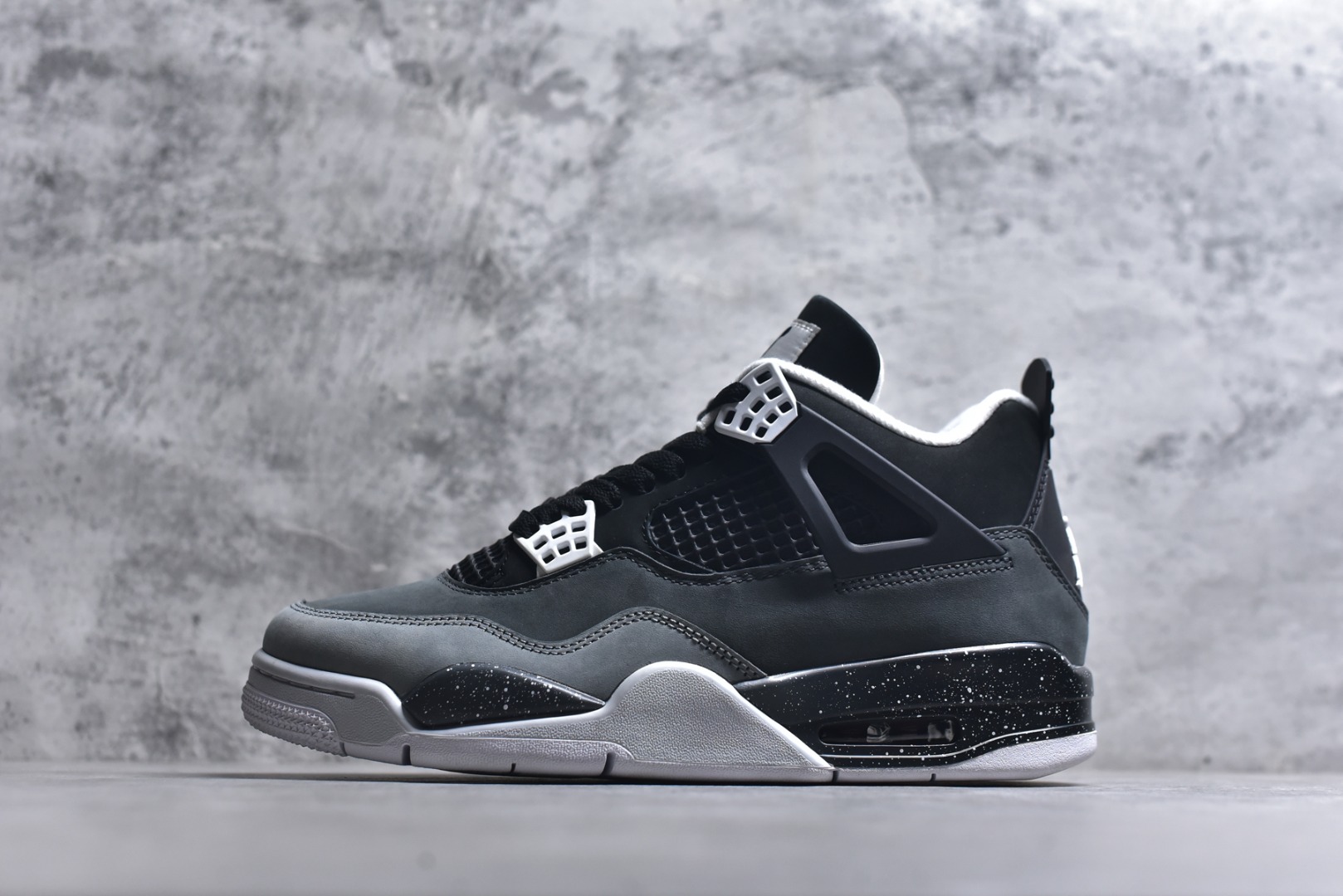#Air Jordan AJ4 Retro \
