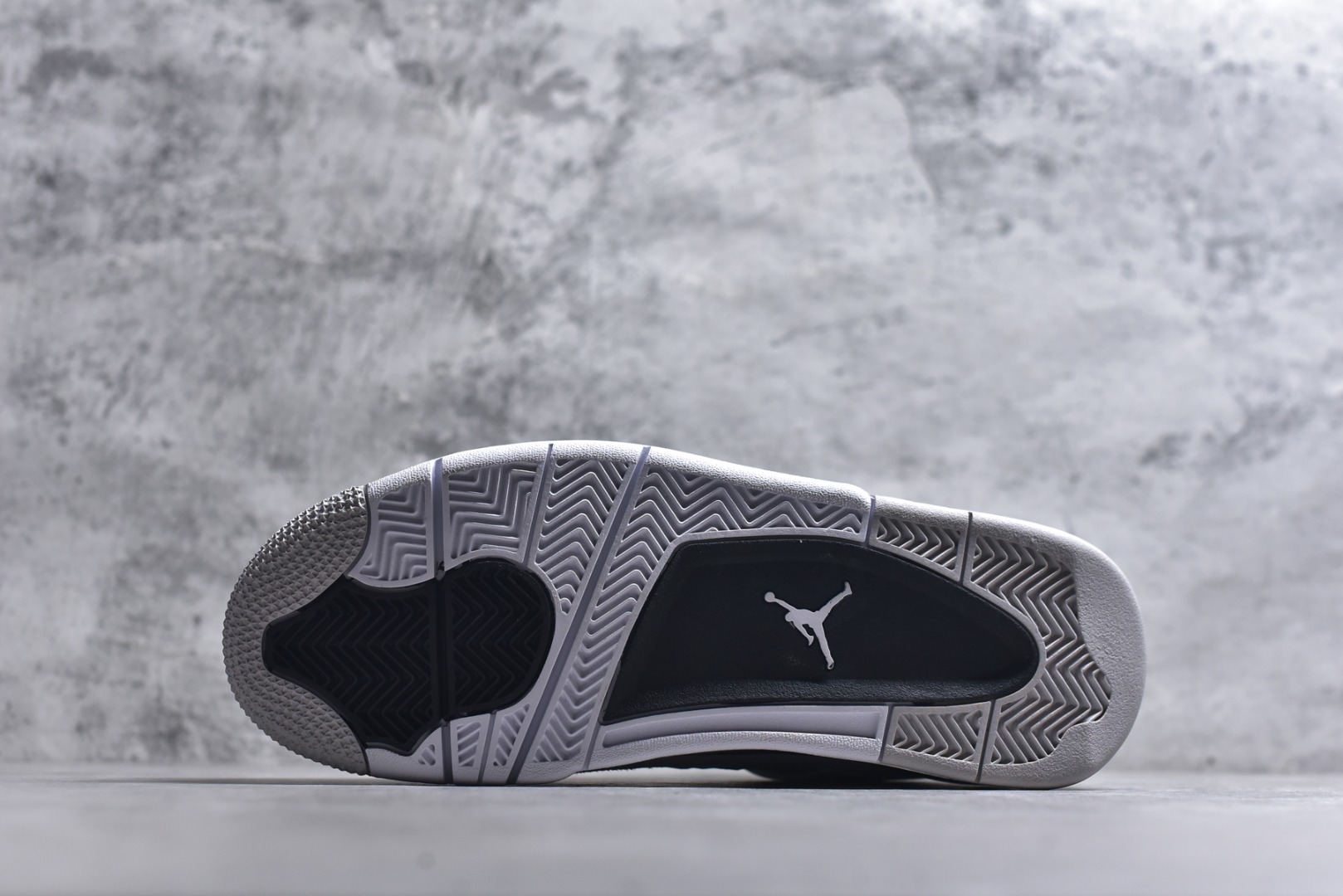 图片[6]-#Nike Air Jordan 4 Retro 耐克迈克尔·乔丹AJ4代中帮复古休闲运动文化篮球鞋 原厂材料TPU超Q弹网格材质 缜密拉帮及中底钢印细节 组合开窗式气垫大底 升级原楦原档案数据开发纸版楦型 采用同源纳帕头层皮革鞋面材质 全新底模完美品相清洁度及喷漆效果 货号：DH6927-111 尺码：36-48.5-选品中心