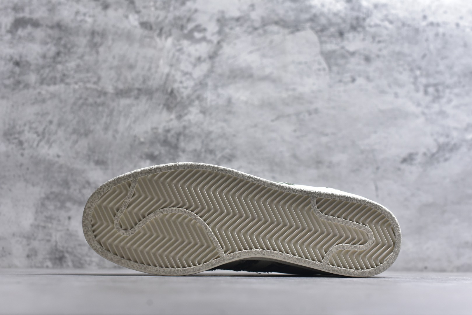 图片[6]-#独家实拍✨Adidas Originals Superstar 联名款 经典贝壳头官网同步 实拍首发渠道正品订单 诠释市场最高工艺水平区别市面普通真标版本，进出专柜无压力 货号：XS0013 尺码：36-45（半）-选品中心