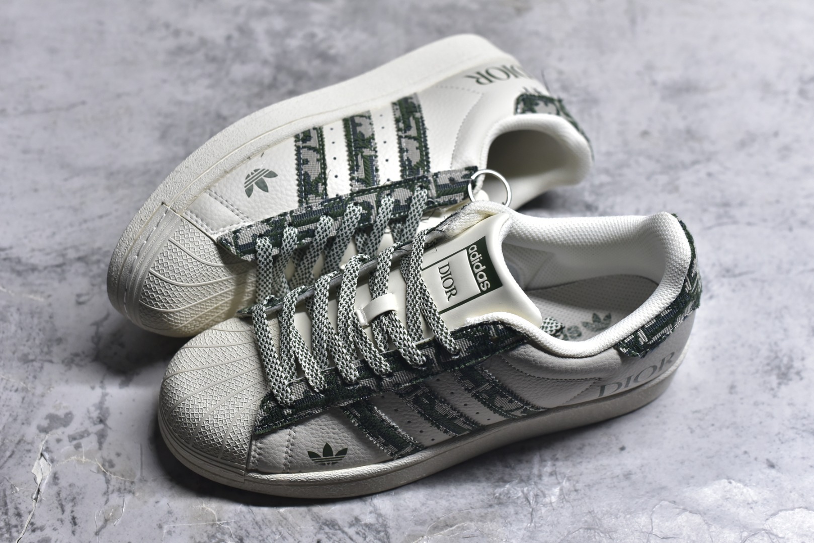 图片[7]-#独家实拍✨Adidas Originals Superstar 联名款 经典贝壳头官网同步 实拍首发渠道正品订单 诠释市场最高工艺水平区别市面普通真标版本，进出专柜无压力 货号：XS0013 尺码：36-45（半）-选品中心