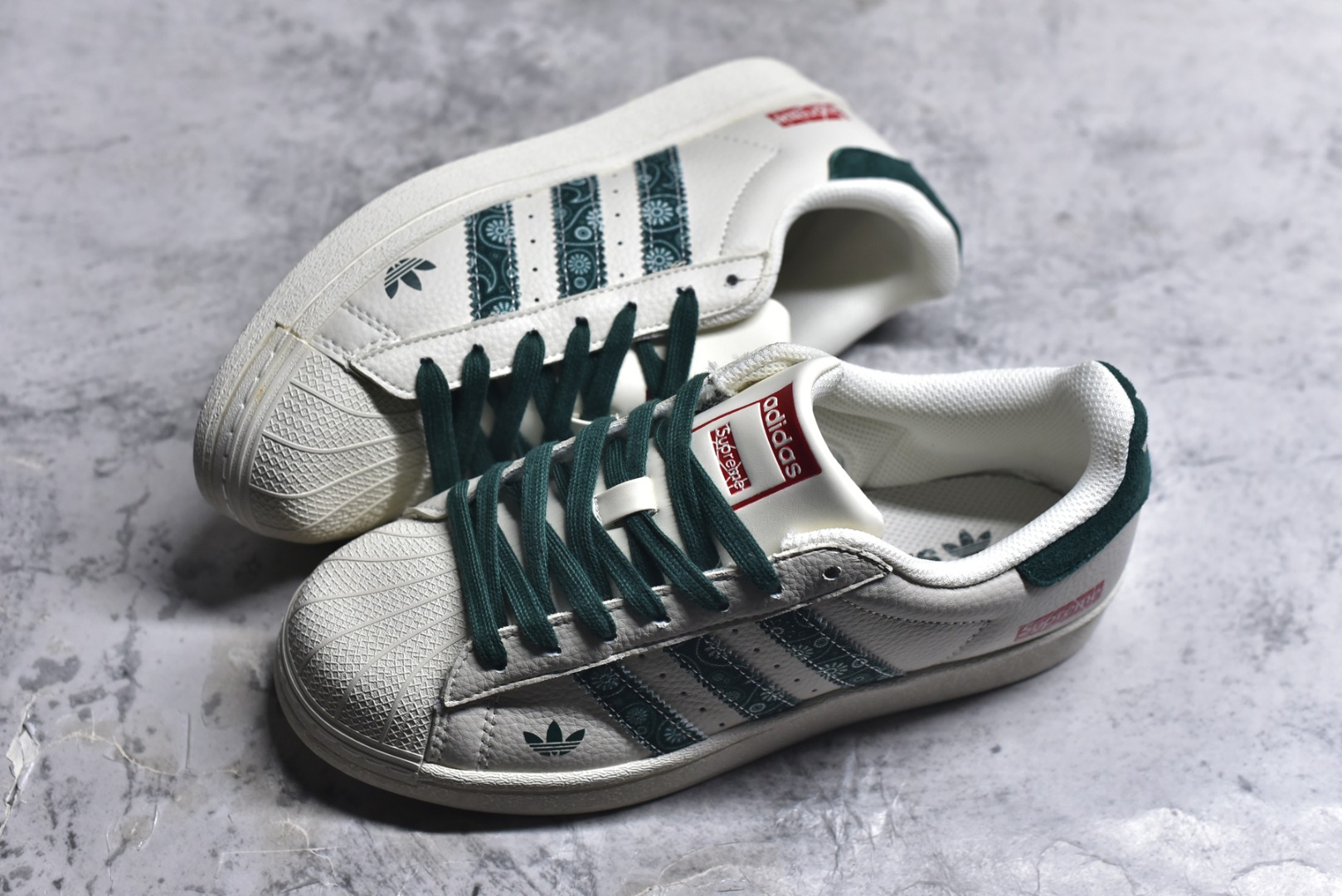 图片[7]-#独家实拍✨定制版AD Originals Superstar x Supreme 白绿采用全新头层拼接皮革材质后跟采用特色3D立体印字渠道正品订单 诠释市场最高工艺水平全鞋进口头层皮料打造区别市面普通真标版本进出专柜无压力 货号：XS0008 尺码：36-45-选品中心