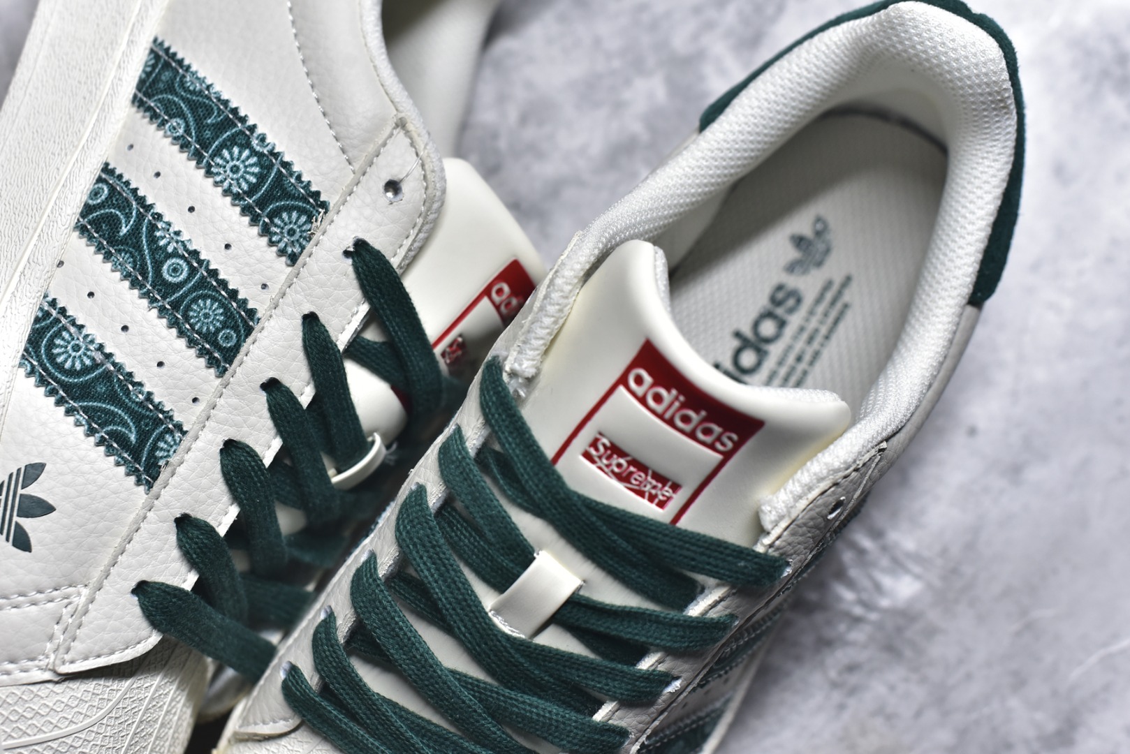 图片[9]-#独家实拍✨定制版AD Originals Superstar x Supreme 白绿采用全新头层拼接皮革材质后跟采用特色3D立体印字渠道正品订单 诠释市场最高工艺水平全鞋进口头层皮料打造区别市面普通真标版本进出专柜无压力 货号：XS0008 尺码：36-45-选品中心