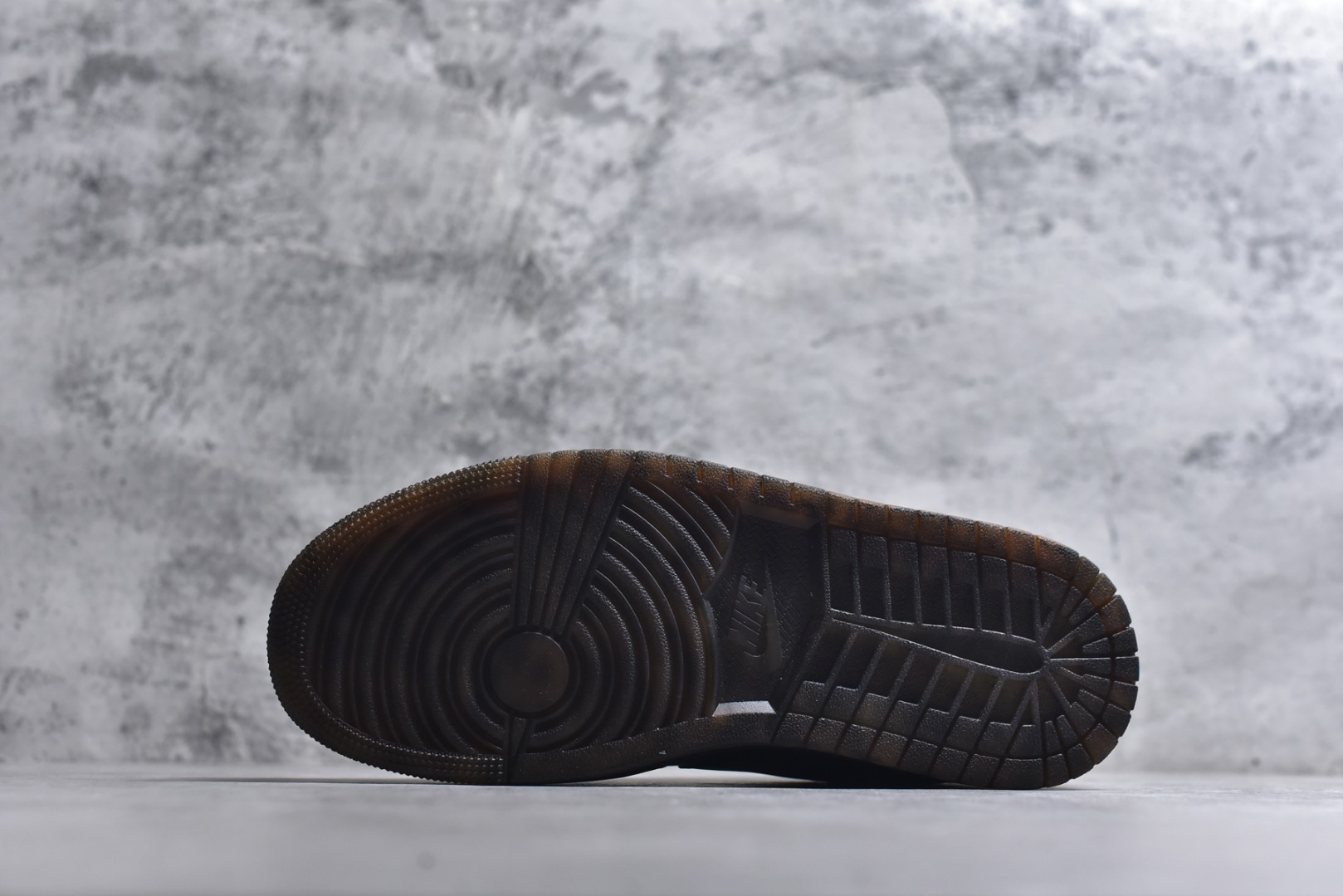 图片[6]-#Air Jordan AJ1 Low 低帮 IO3147-001 全新流水线出品 市场第二梯队最强版 全部原鞋开发 原楦原纸板开发 全鞋电脑针车 原厂内置全掌气垫 原盒内在原标 唯一Zp原版鞋带绑法 免检产品 全新2022版型 全头层皮料 完美零毛边处理 原厂配置全掌气垫 价格定位良心 新配色陆续出货 尺码： 36-46带半码-选品中心