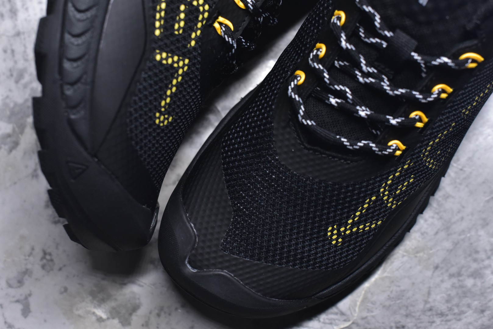 图片[8]-#KEEN科恩 NXIS EVO WP 户外运动低帮防水透气徒步鞋 黑金 货号：1025910 尺码：36-44-选品中心