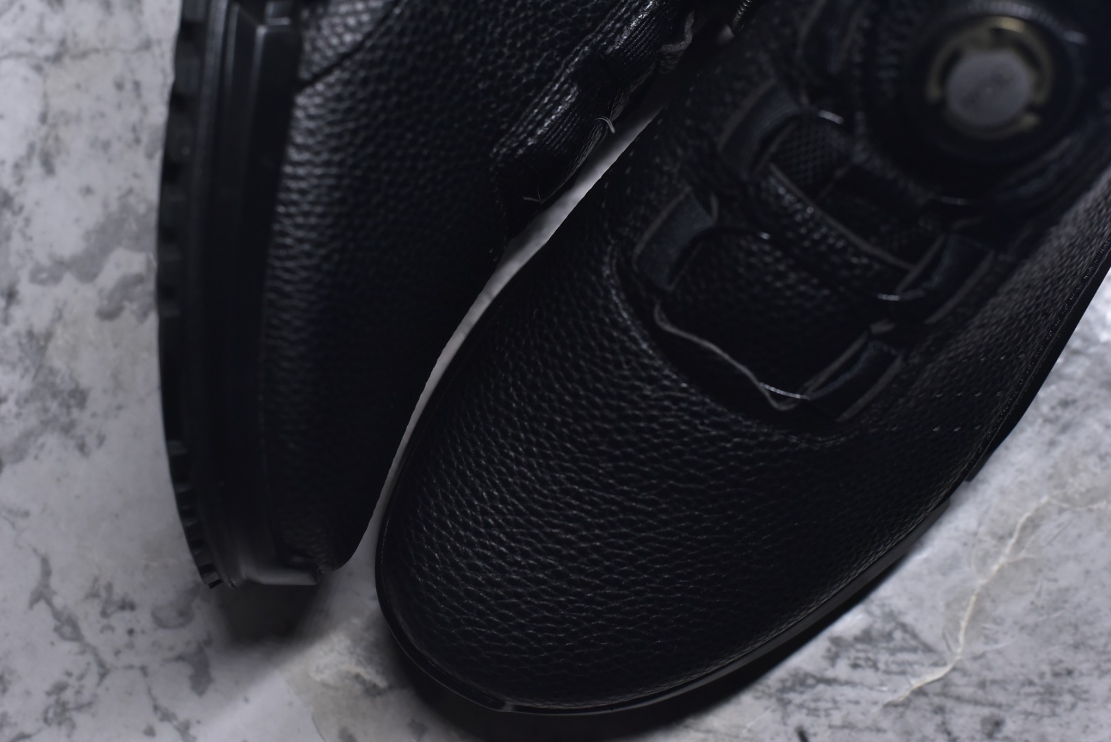 图片[8]-#ECCO爱步跑步鞋百搭舒适 秋冬新款厚底休闲运动鞋男鞋 灵动系列 黄景瑜同款 品质牛皮鞋面 轻盈柔韧 具有良好的透气性 细腻柔软 简约系带设计 可自由调节松紧 贴合脚型 PU泡沫橡胶大底 抓地力强 具有良好的防滑耐磨性 时尚简约 休闲百搭 货号： 800874-01001 尺码：39 40 41 42 43 44-选品中心