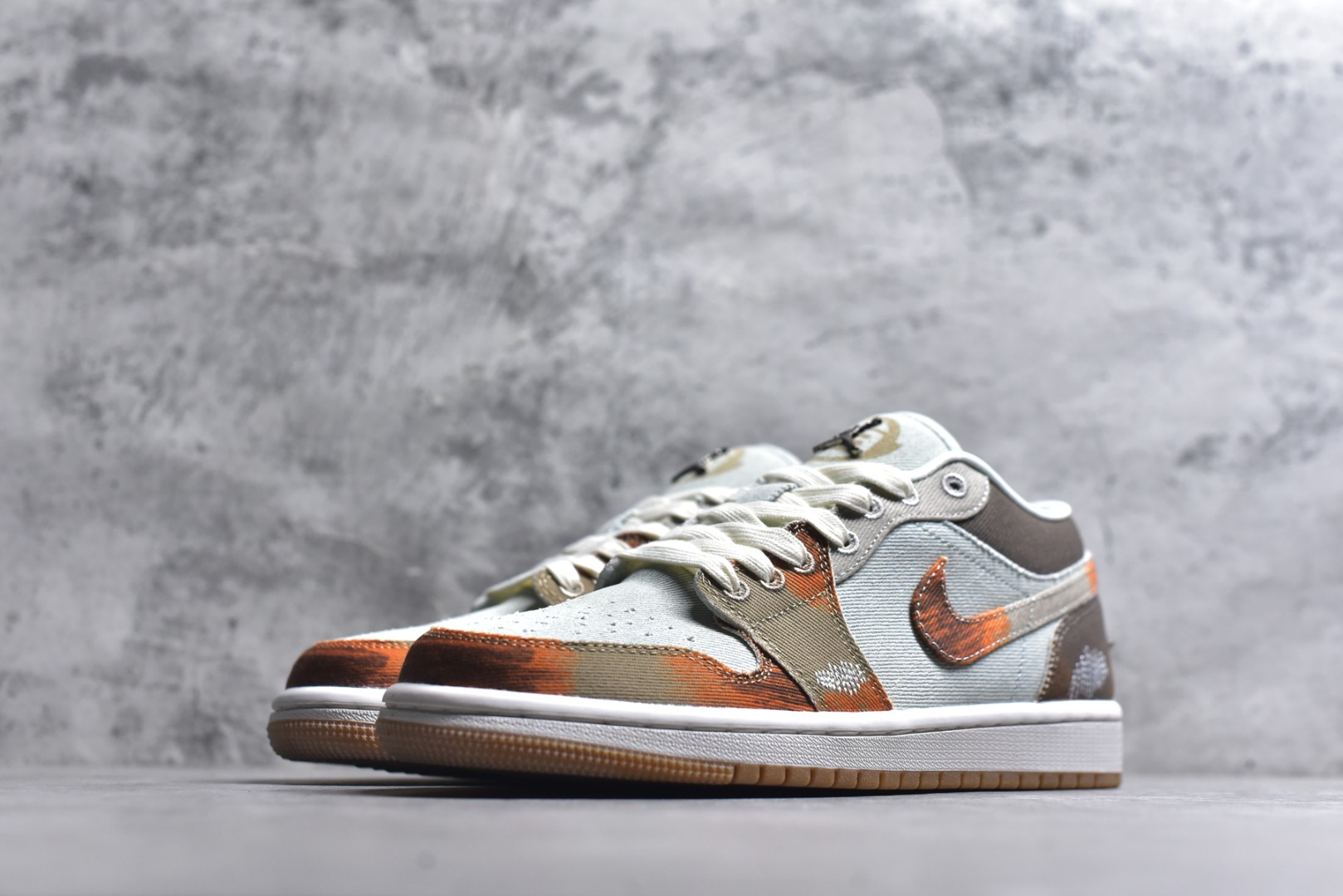 图片[2]-#Air Jordan 1 Low SE \”Multi-Color Distressed\” AJ1 乔1做旧复古喷墨 低帮文化休闲板鞋 IM6664-991 市场唯一独家头层皮打造 原鞋原档案开发 原厂皮料 原档冲孔鞋头 正确满胶鞋垫 四线拉帮 原厂织唛标 鞋舌高弹海绵填充 尺码：36-46（半）-选品中心