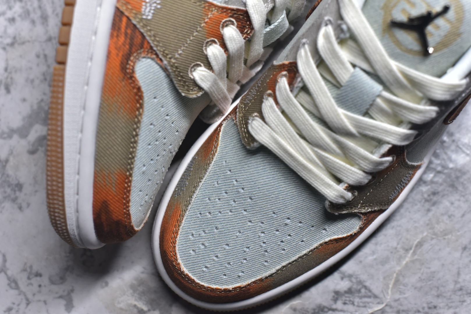 图片[8]-#Air Jordan 1 Low SE \”Multi-Color Distressed\” AJ1 乔1做旧复古喷墨 低帮文化休闲板鞋 IM6664-991 市场唯一独家头层皮打造 原鞋原档案开发 原厂皮料 原档冲孔鞋头 正确满胶鞋垫 四线拉帮 原厂织唛标 鞋舌高弹海绵填充 尺码：36-46（半）-选品中心