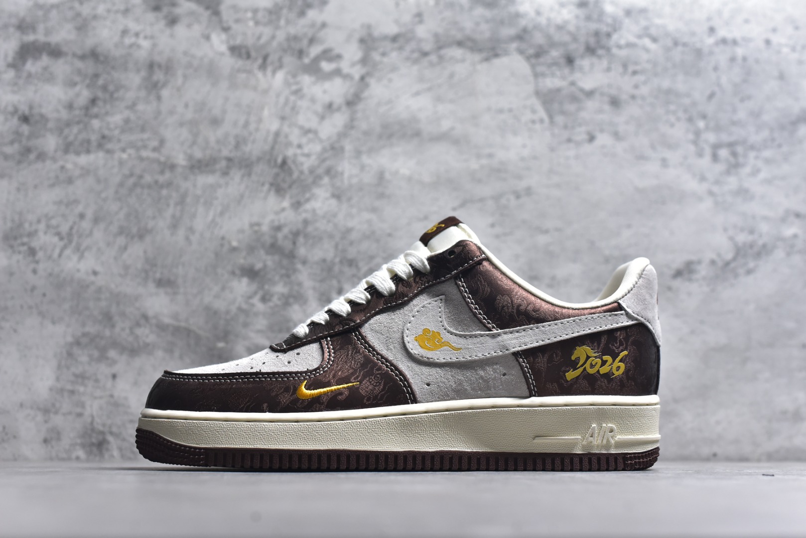 #2026爆款限量发售！高端定制Nike Air Force 1 \'07 Low “马年限定联名------白棕中国风” 高端定制 低帮休闲板鞋 定制鞋盒 大厂纯原品质出货 超高清洁度 皮料切割干净无任何毛边 细节完美 货号：KD1688-005 尺码：36 36.5 37.5 38 38.5 39 40 40.5 41 42 42.5 43 44 44.5 45-选品中心