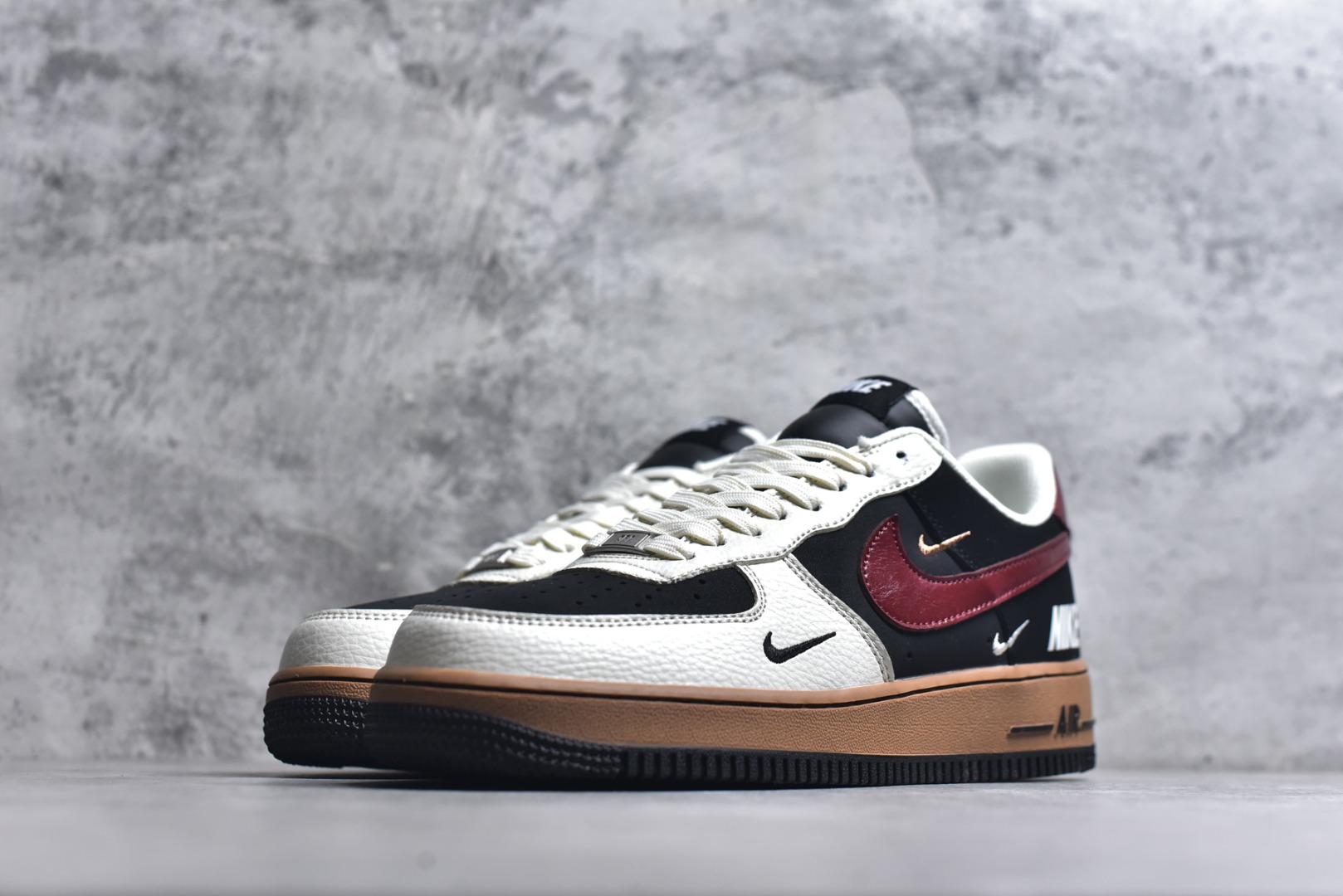 图片[2]-#海外限量发售！公司级NIke Air Force 1 \’07 Low “白红黑彩色拼接” 空军一号低帮 运动鞋 休闲鞋 折边针车 工艺难度大 原楦头原纸板 高端定制鞋盒 原厂鞋底 超高清洁度 细节完美 货号：IM3378-122 尺码：36 36.5 37.5 38 38.5 39 40 40.5 41 42 42.5 43 44 44.5 45-选品中心