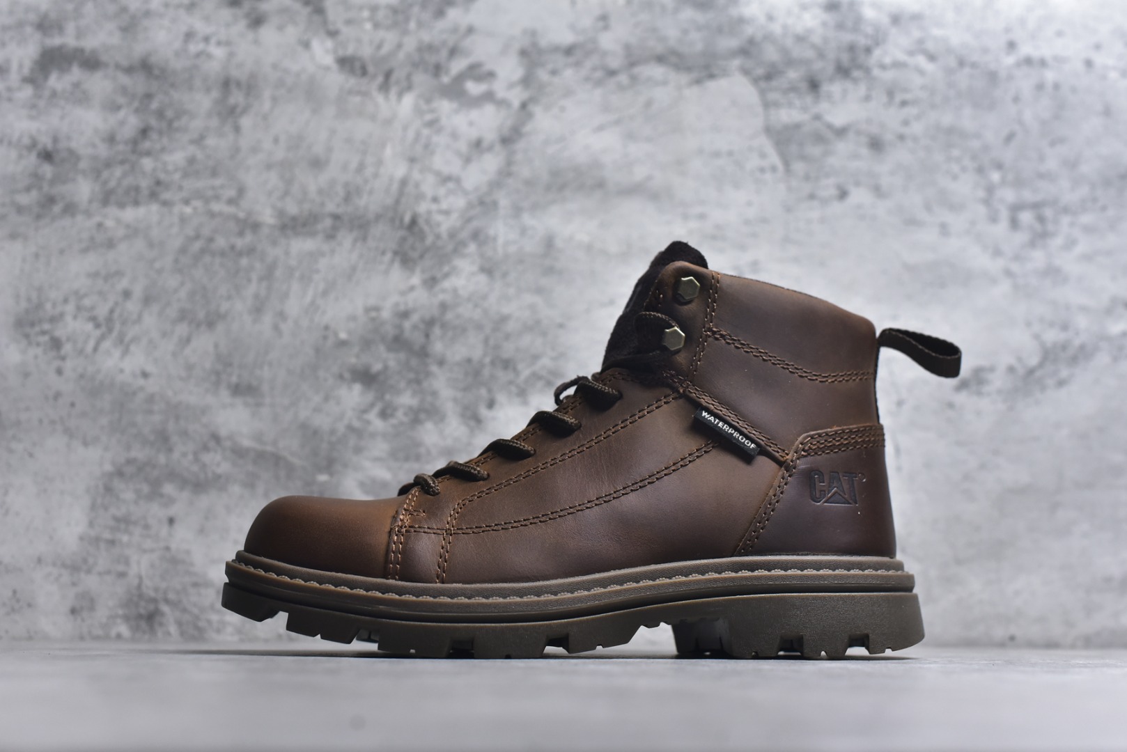 #2025秋冬新款天猫CAT/卡特725406户外工装轻底中帮休闲马丁靴系列 广东大厂品质 全新工艺升级 全鞋防水认证进口油蜡牛皮材料 大底到五金都是代工厂原材料制作 同原版固特异永不开胶工艺 好货不杀猪 首单质量严格把控 全网独家首发 品质毋庸置疑 全套官网统一包装 今年冬季防寒户外专用 日常随意搭配 尺码：39 40 41 42 43 44（皮鞋码）-选品中心