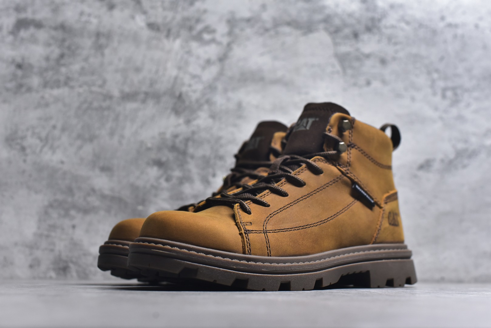 图片[2]-#2025秋冬新款天猫CAT/卡特725406户外工装轻底中帮休闲马丁靴系列 广东大厂品质 全新工艺升级 全鞋防水认证进口油蜡牛皮材料 大底到五金都是代工厂原材料制作 同原版固特异永不开胶工艺 好货不杀猪 首单质量严格把控 全网独家首发 品质毋庸置疑 全套官网统一包装 今年冬季防寒户外专用 日常随意搭配 尺码：39 40 41 42 43 44（皮鞋码）\”},\”album\”：{\”banner\”：\”https：//xcimg.szwego.com/img/3c4dd9ea/20241025/a1729837392418_2756.jpg-选品中心