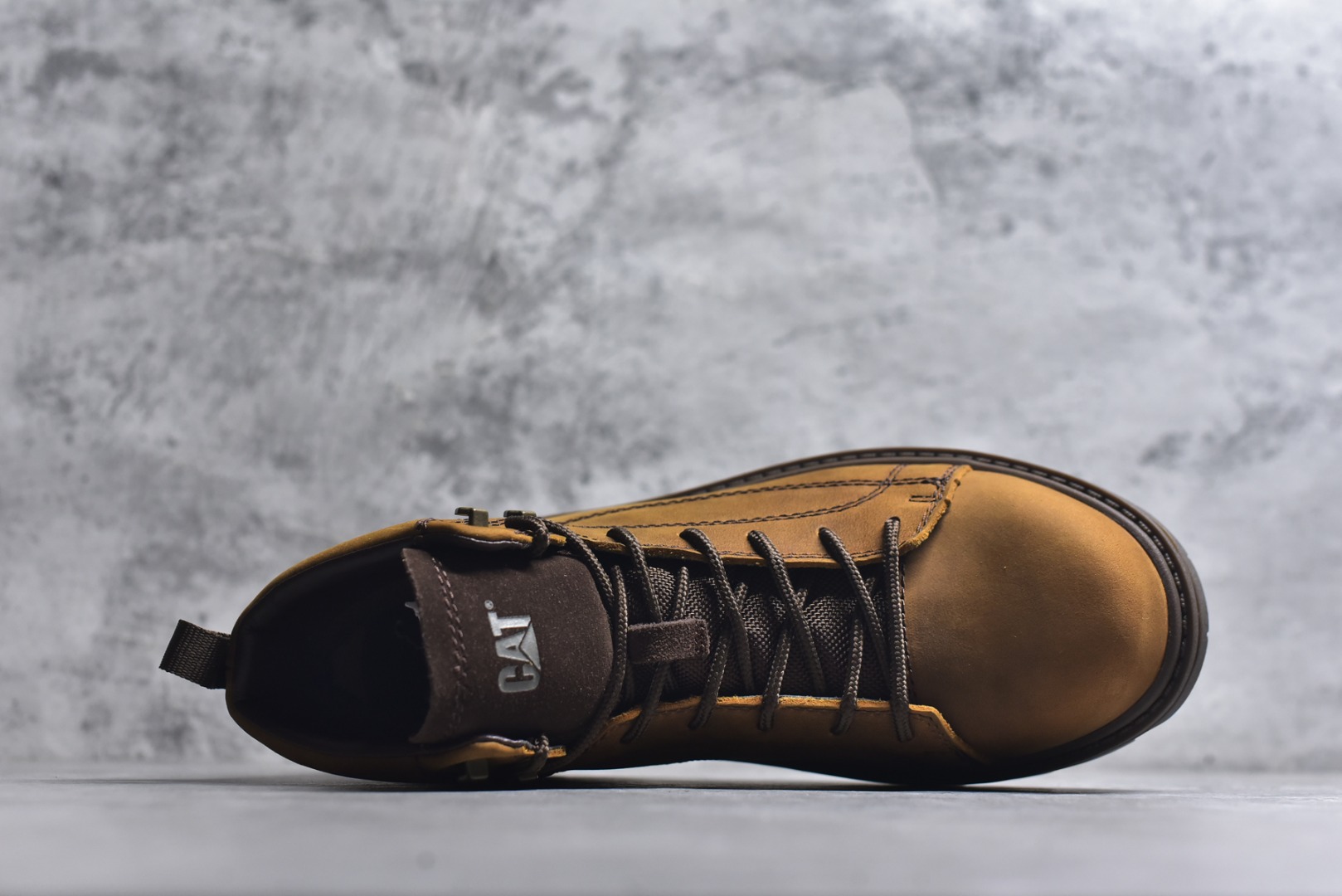 图片[4]-#2025秋冬新款天猫CAT/卡特725406户外工装轻底中帮休闲马丁靴系列 广东大厂品质 全新工艺升级 全鞋防水认证进口油蜡牛皮材料 大底到五金都是代工厂原材料制作 同原版固特异永不开胶工艺 好货不杀猪 首单质量严格把控 全网独家首发 品质毋庸置疑 全套官网统一包装 今年冬季防寒户外专用 日常随意搭配 尺码：39 40 41 42 43 44（皮鞋码）\”},\”album\”：{\”banner\”：\”https：//xcimg.szwego.com/img/3c4dd9ea/20241025/a1729837392418_2756.jpg-选品中心