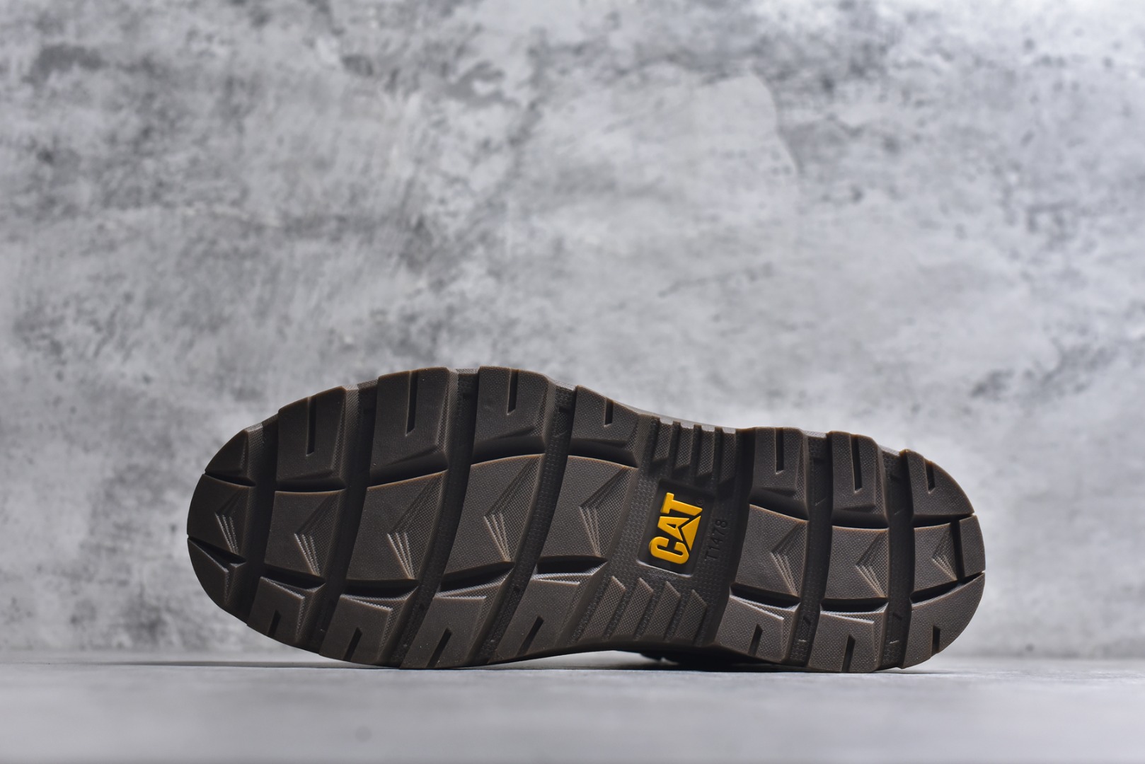 图片[6]-#2025秋冬新款天猫CAT/卡特725406户外工装轻底中帮休闲马丁靴系列 广东大厂品质 全新工艺升级 全鞋防水认证进口油蜡牛皮材料 大底到五金都是代工厂原材料制作 同原版固特异永不开胶工艺 好货不杀猪 首单质量严格把控 全网独家首发 品质毋庸置疑 全套官网统一包装 今年冬季防寒户外专用 日常随意搭配 尺码：39 40 41 42 43 44（皮鞋码）\”},\”album\”：{\”banner\”：\”https：//xcimg.szwego.com/img/3c4dd9ea/20241025/a1729837392418_2756.jpg-选品中心