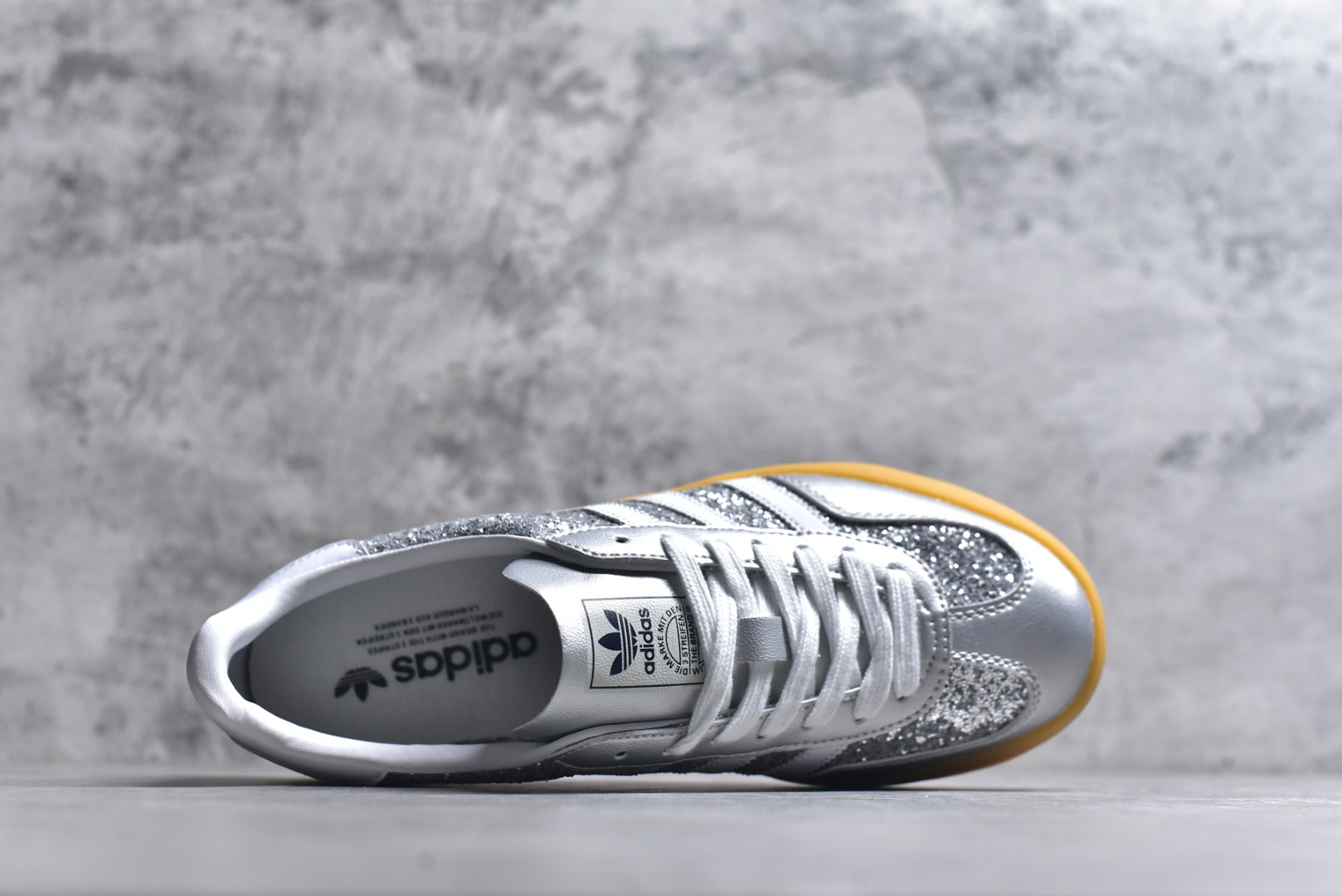 图片[4]-#AD Gazelle Indoor Trainers 羚羊内训系列低帮复古百搭休闲运动德训风板鞋 JR1288 90年代经典的复刻版！自60年代以足球训练鞋面世以来,Gazelle就以其经典设计席卷全球。1991年版本的复刻,再造经典Gazelle。采用皮革打造,搭配浊色细节,让这款经典更加简约。尺码：36 36⅔ 37⅓ 38 38⅔ 39⅓ 40 40⅔ 41⅓ 42 42⅔ 43⅓ 44⅓ 44⅔ 45-选品中心