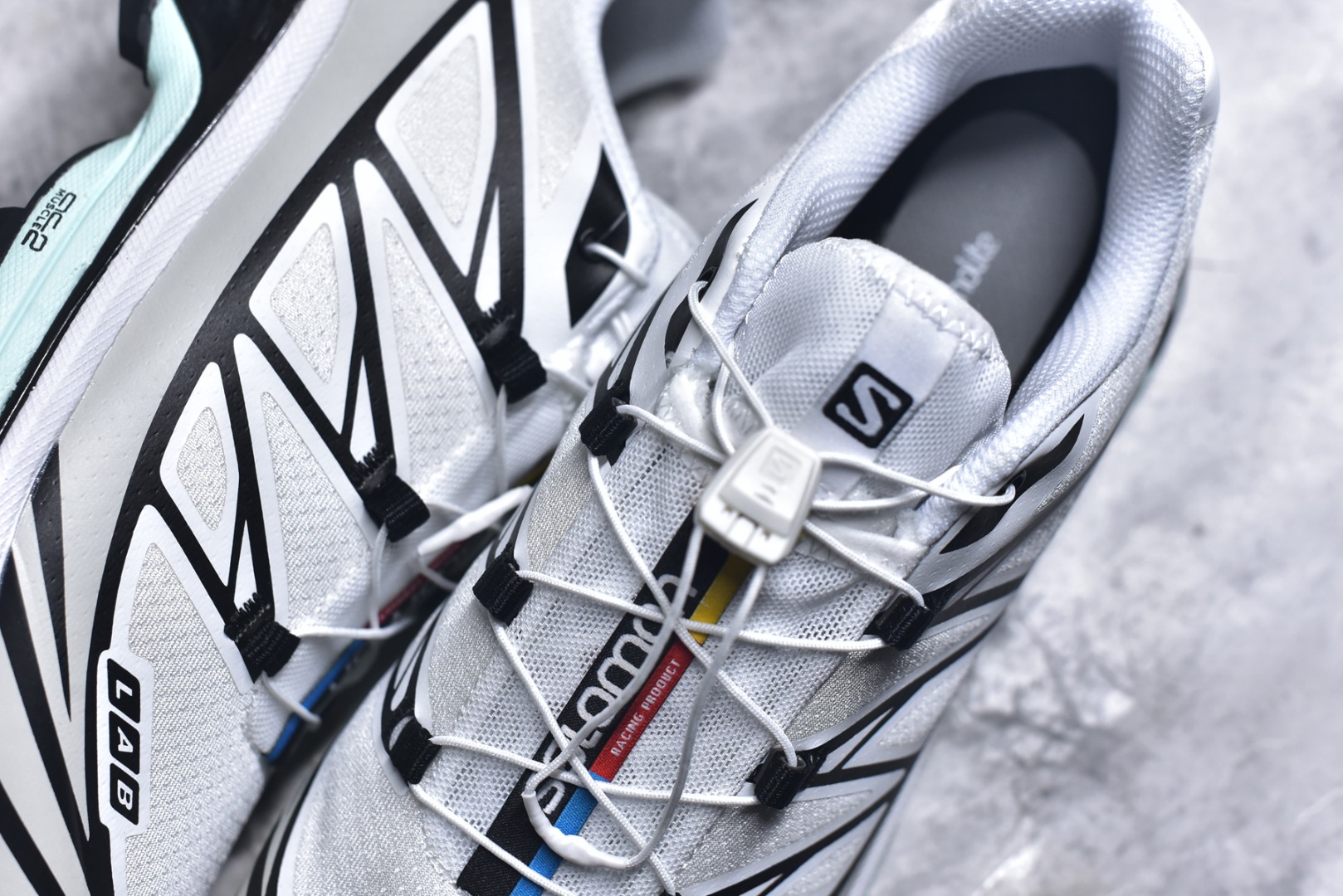 图片[9]-#Salomon XT-6 Expanse 一代 萨洛蒙复古潮流户外机能登山跑鞋 413173-28-V0 纯原外贸平台特供订单 耗时半年巨作 全套原纸板楦头开发 原厂特供网布配套加持 确保原汁原味 完美呈现版型 原档数据独家私模五层组合大底 原装Ortholite轻量化鞋垫 中底布带钢印编号 原厂TPU锁扣 进口港宝加持 后跟自然饱满 还原公司包裹性 鞋面以“锯齿”状的包裹系统呈现 在基色底之下加入了各种色点缀 将公司的最新技术和时尚前卫的造型融入耐用的长跑款式中 鞋面由 TPU 薄膜制成 并焊接在高耐磨网眼上 使其既时尚又坚固 由 ACS底盘支撑 可增强稳定性和支撑力 以及由橡胶凸耳 Contragrip外底覆盖的 EVA 缓冲中底 旨在应对崎岖的地形 鞋舌上的彩色Salomon 标签、Quicklace 系统以及鞋头、鞋舌和鞋跟上的附加品牌使细节更加完美 让穿着者可以轻松驾驭户外与通勤下的任何运动生活场景 无缝鞋身户外随意纵横 颜值与脚感兼备 出街通勤 绝对非常吸睛 你值得拥有 尺码：36 36.5 37.5 38 38.5 39 40 40.5 41 42 42.5 43 44 44.5 45-选品中心