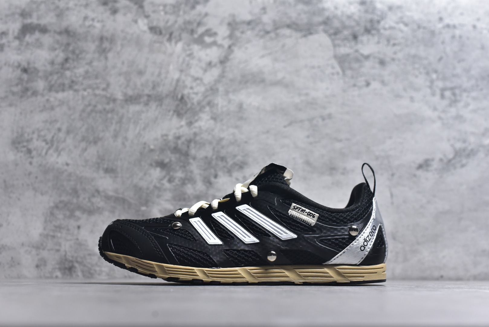 #adidas ADIZERO PR SFTM 阿迪柔软舒适防滑耐磨 低帮跑步鞋 男女同款 货号：HP3523 尺码：36 36.5 37.5 38 38.5 39 40 40.5 41 42 42.5 43 44 45-选品中心