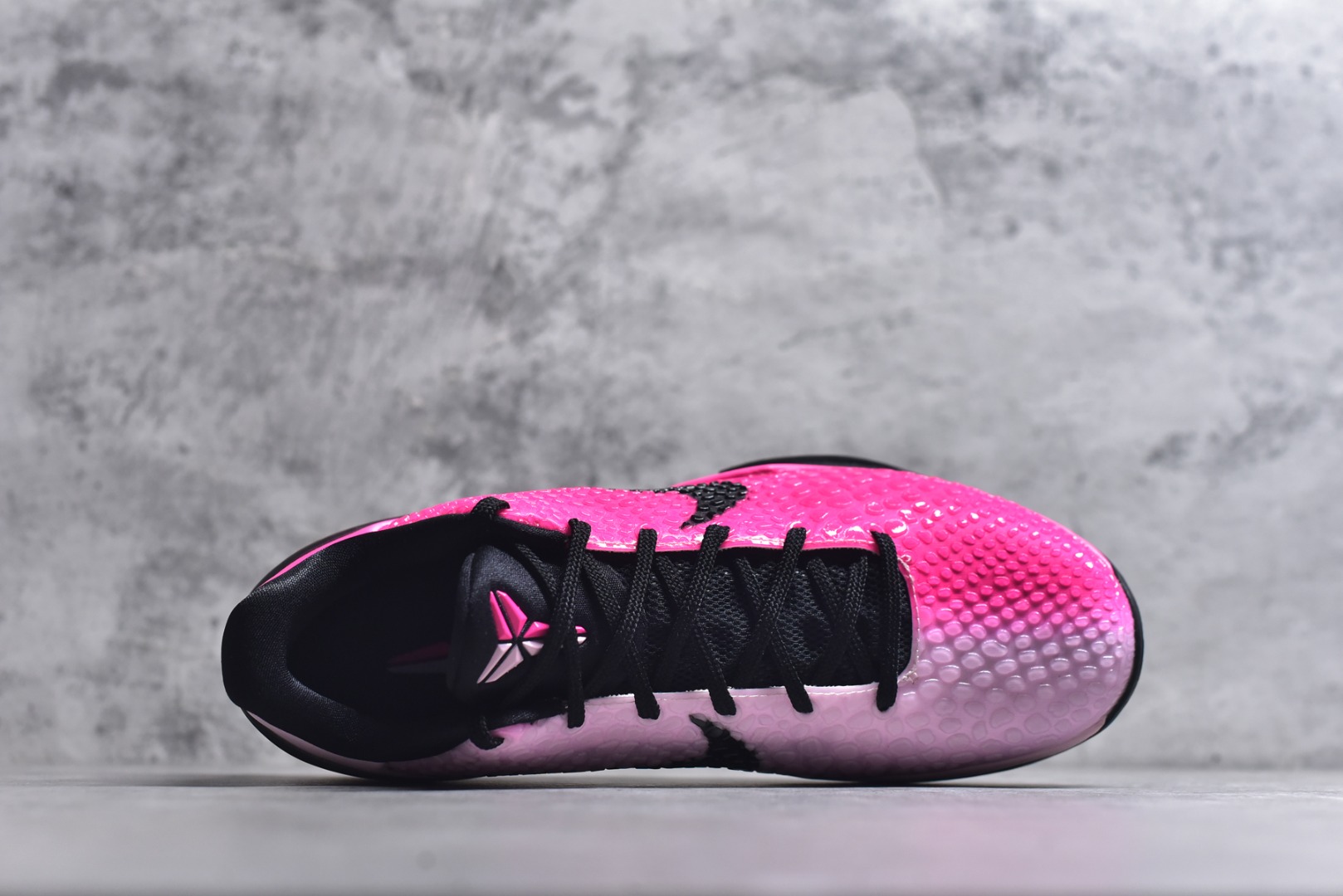 图片[4]-#NK Zoom Kobe 6 Protro 科比六代 粉红鸳鸯 IQ9317-001 原楦纸板开发 鞋身流线型、后跟塑形 区分土肥圆 Zoom Turbo气垫 后掌EVA缓震 实战配置直接拉满 原档数据3D打印 鞋面蛇鳞一颗一粒匹配原版 全身鞋材卡料色独家定制 唯一正确喷漆SWOOSH NK专利Flyknit飞线科技 给予鞋身足够抗扭矩力 真实底模最大47.5 实战利器 专供海外市场 尺码：40 40.5 41 42 42.5 43 44 44.5 45 46 47.5 48.5 （脚宽、脚胖 建议买大半码）-选品中心