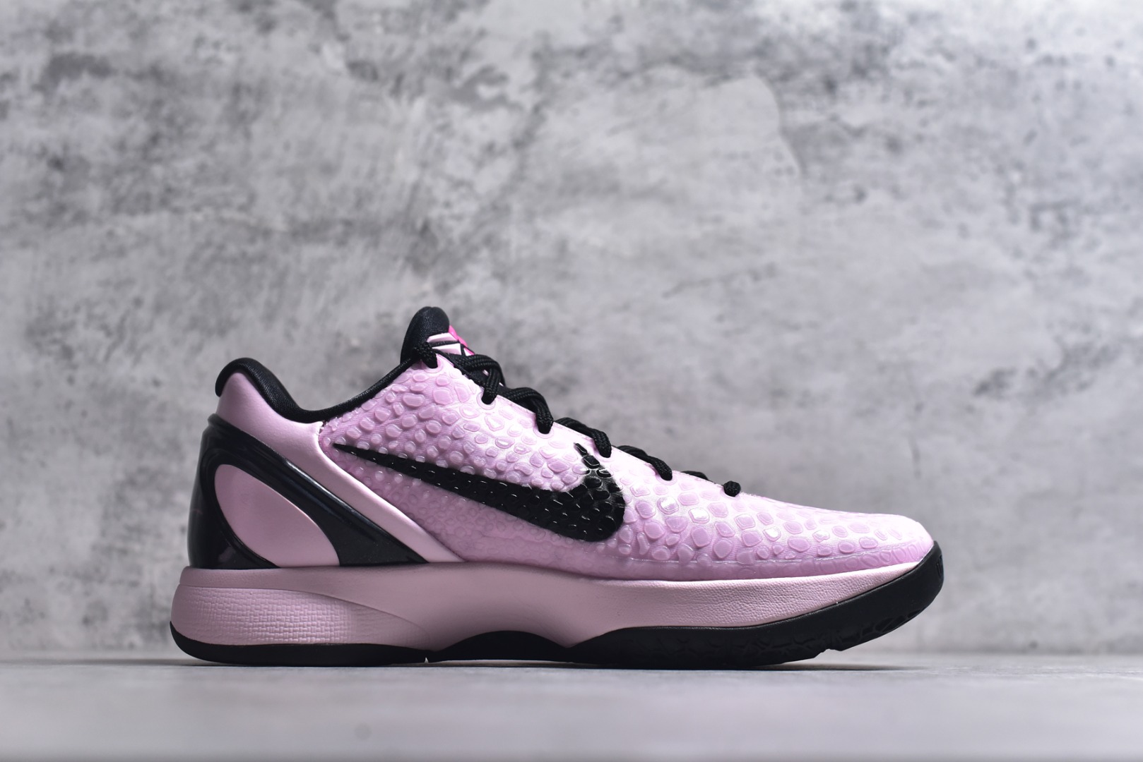 图片[3]-#NK Zoom Kobe 6 Protro 科比六代 粉红鸳鸯 IQ9317-001 原楦纸板开发 鞋身流线型、后跟塑形 区分土肥圆 Zoom Turbo气垫 后掌EVA缓震 实战配置直接拉满 原档数据3D打印 鞋面蛇鳞一颗一粒匹配原版 全身鞋材卡料色独家定制 唯一正确喷漆SWOOSH NK专利Flyknit飞线科技 给予鞋身足够抗扭矩力 真实底模最大47.5 实战利器 专供海外市场 尺码：40 40.5 41 42 42.5 43 44 44.5 45 46 47.5 48.5 （脚宽、脚胖 建议买大半码）-选品中心