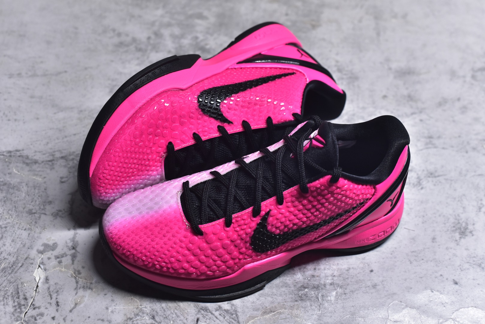 图片[7]-#NK Zoom Kobe 6 Protro 科比六代 粉红鸳鸯 IQ9317-001 原楦纸板开发 鞋身流线型、后跟塑形 区分土肥圆 Zoom Turbo气垫 后掌EVA缓震 实战配置直接拉满 原档数据3D打印 鞋面蛇鳞一颗一粒匹配原版 全身鞋材卡料色独家定制 唯一正确喷漆SWOOSH NK专利Flyknit飞线科技 给予鞋身足够抗扭矩力 真实底模最大47.5 实战利器 专供海外市场 尺码：40 40.5 41 42 42.5 43 44 44.5 45 46 47.5 48.5 （脚宽、脚胖 建议买大半码）-选品中心