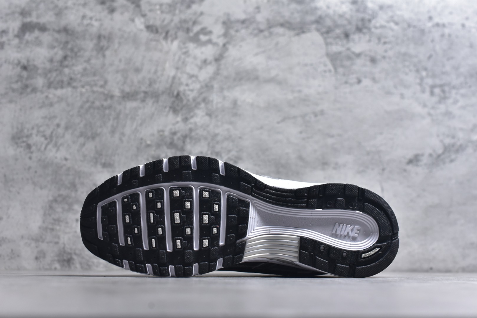 图片[6]-#Nike P-6000 Premium系列低帮复古老爹风休闲运动舒适慢跑鞋 BV1021-013 男女码真标半码制 升级原楦原纸版数据开发版型 采用硬质牛剖革组合透气网面材质 正确3层组织中底搭载EVA轻量缓震嵌入双层革新物料鞋垫,外置防滑耐磨橡胶底片❗ 尺码：36-45-选品中心