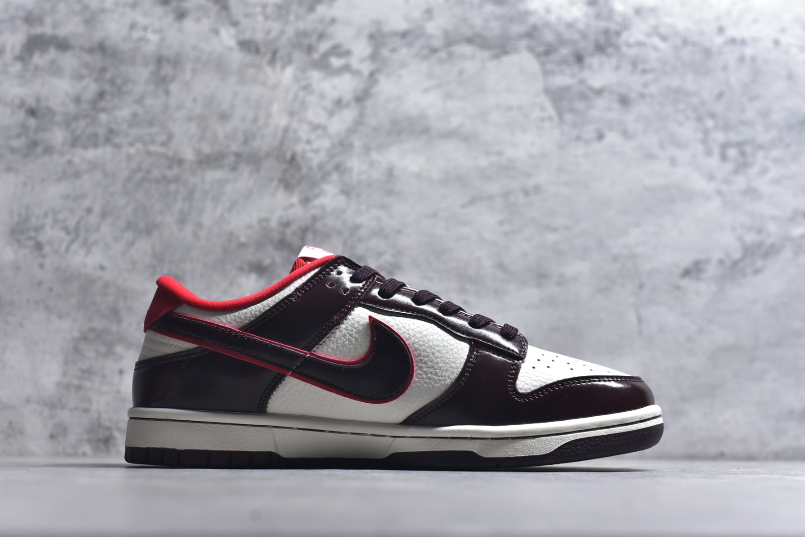 图片[3]-#Nike SB Dunk Low“马年限定——鸿运米棕” 高端私人定制 低帮休闲板鞋 定制鞋盒 大厂纯原品质出货 超高清洁度 皮料切割干净无任何毛边 细节完美 货号：NH0601-480 尺码：36 36.5 37.5 38 38.5 39 40 40.5 41 42 42.5 43 44 44.5 45-选品中心