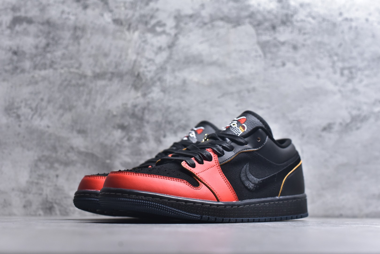 图片[2]-#Air Jordan AJ1 Low 低帮 IQ3460-010 全新流水线出品 市场第二梯队最强版 全部原鞋开发 原楦原纸板开发 全鞋电脑针车 原厂内置全掌气垫 原盒内在原标 唯一Zp原版鞋带绑法 免检产品 全新2022版型 全头层皮料 完美零毛边处理 原厂配置全掌气垫 价格定位良心 新配色陆续出货 尺码：36-46-选品中心
