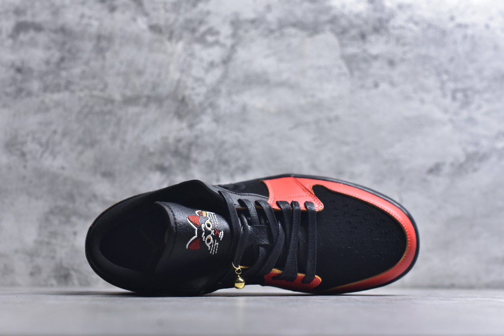 图片[4]-#Air Jordan AJ1 Low 低帮 IQ3460-010 全新流水线出品 市场第二梯队最强版 全部原鞋开发 原楦原纸板开发 全鞋电脑针车 原厂内置全掌气垫 原盒内在原标 唯一Zp原版鞋带绑法 免检产品 全新2022版型 全头层皮料 完美零毛边处理 原厂配置全掌气垫 价格定位良心 新配色陆续出货 尺码：36-46-选品中心