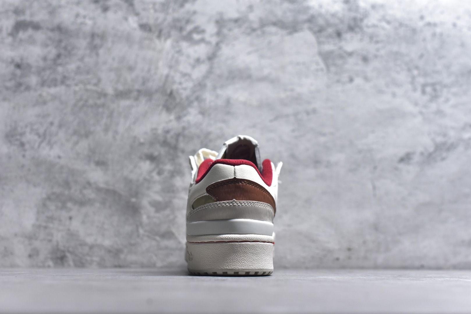 图片[5]-#Ad Forum 84 Low KJ8751 马年限定 人气单品 经典复古篮球鞋 专柜同步 原鞋开发 版型正确 原底原料 重资打造 细节无敌 清洁度完美 诠释最高工艺 尺码：36 36.5 37 38 38.5 39 40 40.5 41 42 42.5 43 44 44.5 45\”},\”commodity\”：{\”fillPriceWithItemNamePrice\”：false,\”forwardTime\”：\”-选品中心