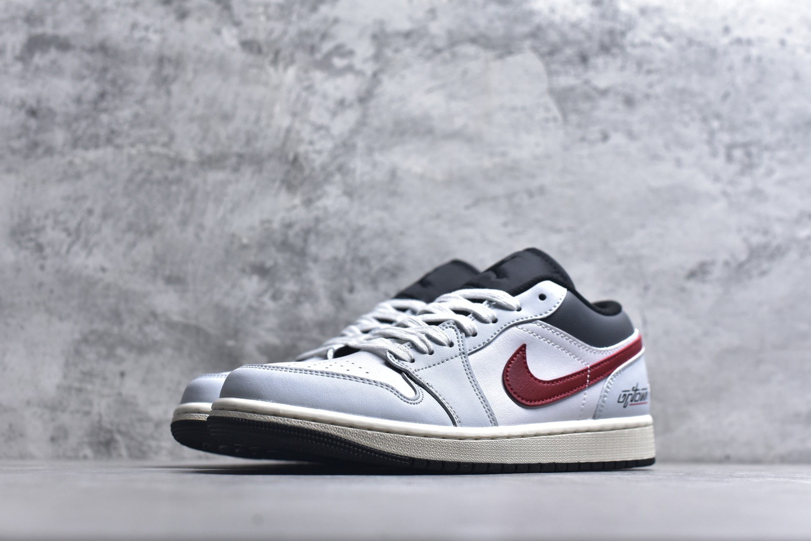 图片[2]-#Air Jordan AJ1 Low 低帮 553558-081 全新流水线出品 市场第二梯队最强版 全部原鞋开发 原楦原纸板开发 全鞋电脑针车 原厂内置全掌气垫 原盒内在原标 唯一Zp原版鞋带绑法 免检产品 全新2022版型 全头层皮料 完美零毛边处理 原厂配置全掌气垫 价格定位良心 新配色陆续出货 尺码：40-46-选品中心