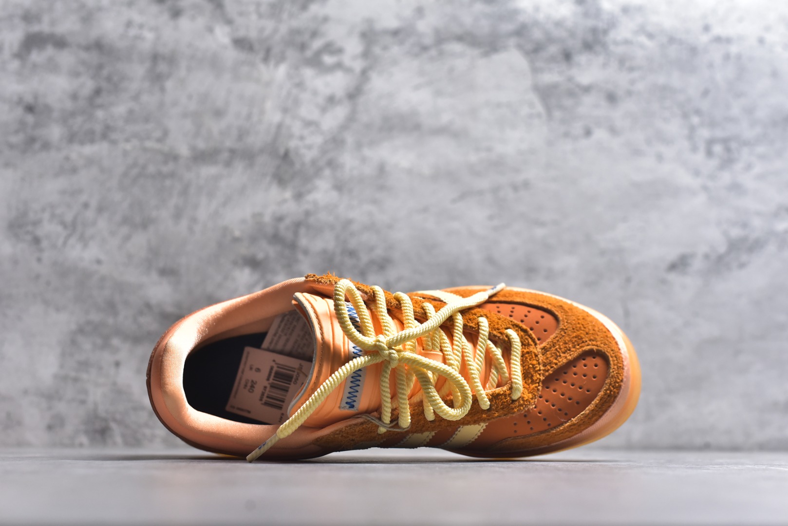 图片[4]-#Bad Bunny x adidas originals GAZELLE INDOOR 时尚舒适 耐磨 低帮 板鞋 德训歪头 男女同款 黄色 JS5050 男女鞋 35.5 36 36.5 37 38 38.5 39 40 40.5 41 42 42.5 43 44 44.5 45-选品中心