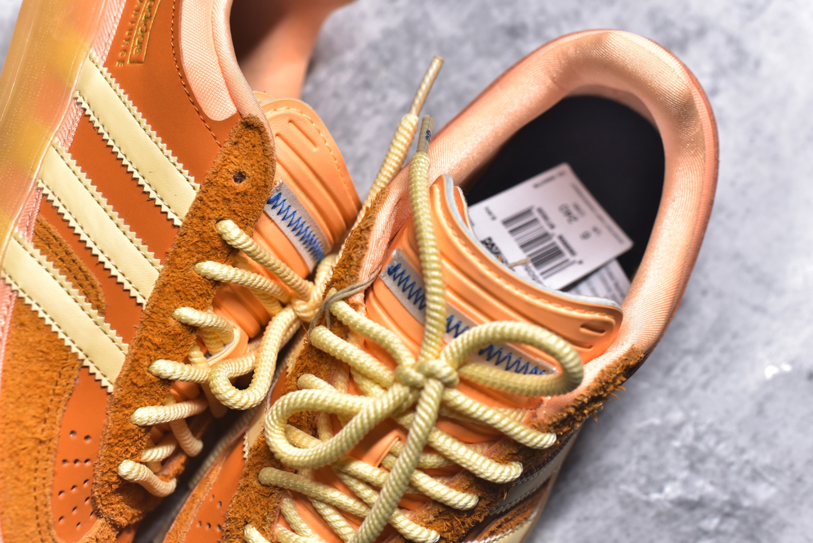 图片[9]-#Bad Bunny x adidas originals GAZELLE INDOOR 时尚舒适 耐磨 低帮 板鞋 德训歪头 男女同款 黄色 JS5050 男女鞋 35.5 36 36.5 37 38 38.5 39 40 40.5 41 42 42.5 43 44 44.5 45-选品中心