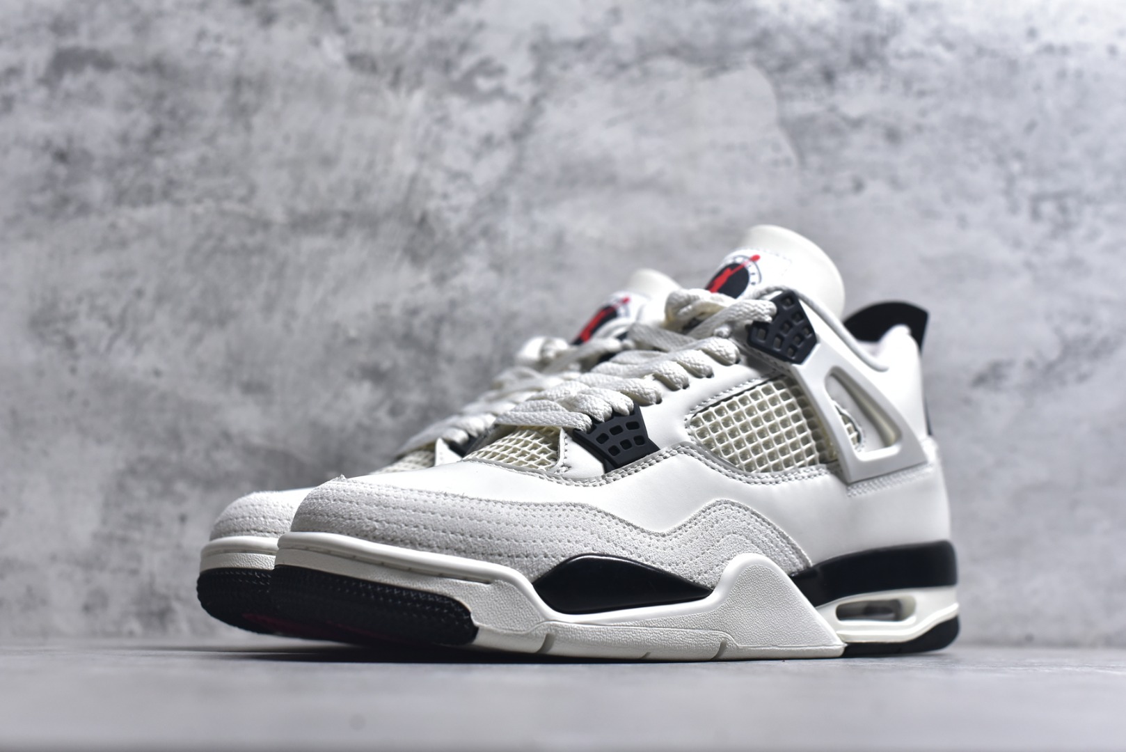 图片[2]-#Jordan Air Jordan 4 Retro \”Flight Club\”舒适百搭 防滑耐磨 中帮 复古篮球鞋 男款 白黑红 IM4002-100 男鞋 40 40.5 41 42 42.5 43 44 44.5 45 46 47.5-选品中心