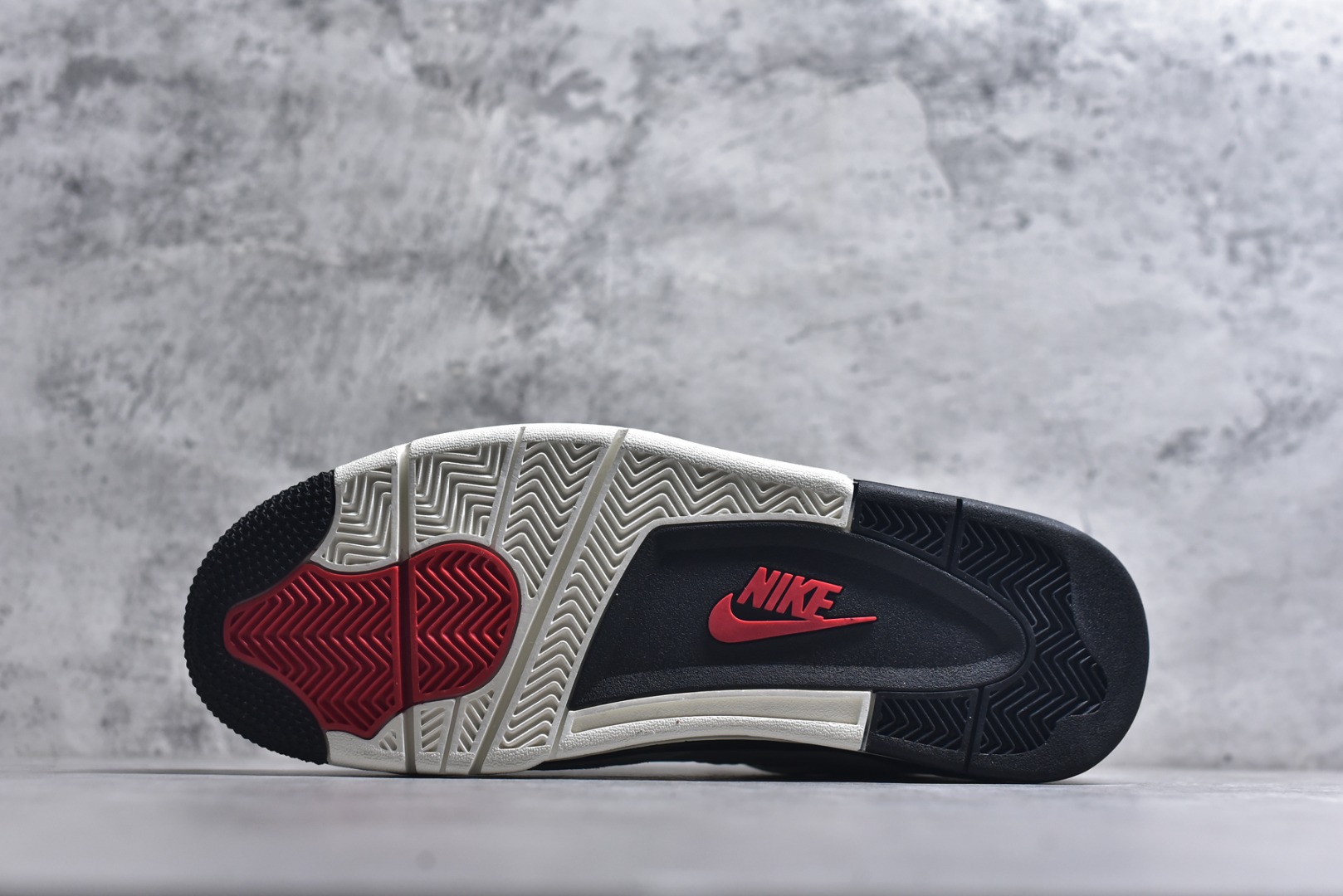 图片[6]-#Jordan Air Jordan 4 Retro \”Flight Club\”舒适百搭 防滑耐磨 中帮 复古篮球鞋 男款 白黑红 IM4002-100 男鞋 40 40.5 41 42 42.5 43 44 44.5 45 46 47.5-选品中心