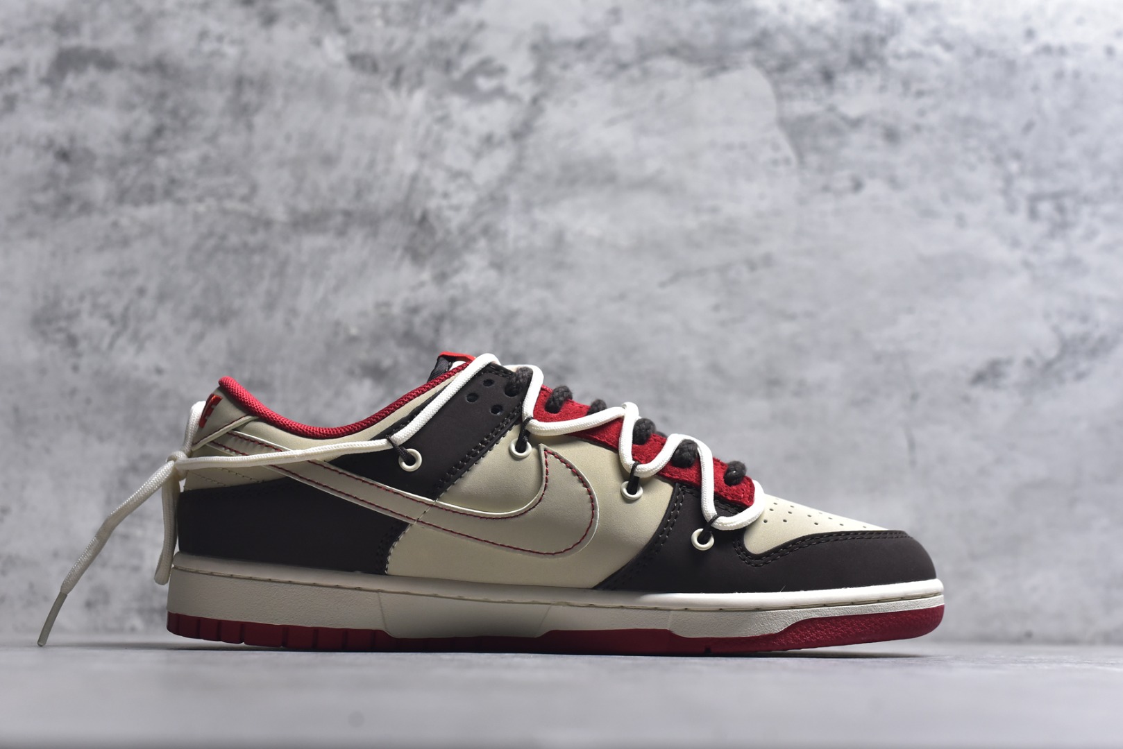 图片[3]-#Nk SB Dunk Low 蛇年系列 米白勾 周年高端定制 低帮休闲板鞋 YX5066-268 #定制鞋盒 大厂纯原品质出货 超高清洁度 皮料切割干净无任何毛边 细节完美 尺码：36 36.5 37.5 38 38.5 39 40 40.5 41 42 42.5 43 44 44.5 45 9.E5-选品中心