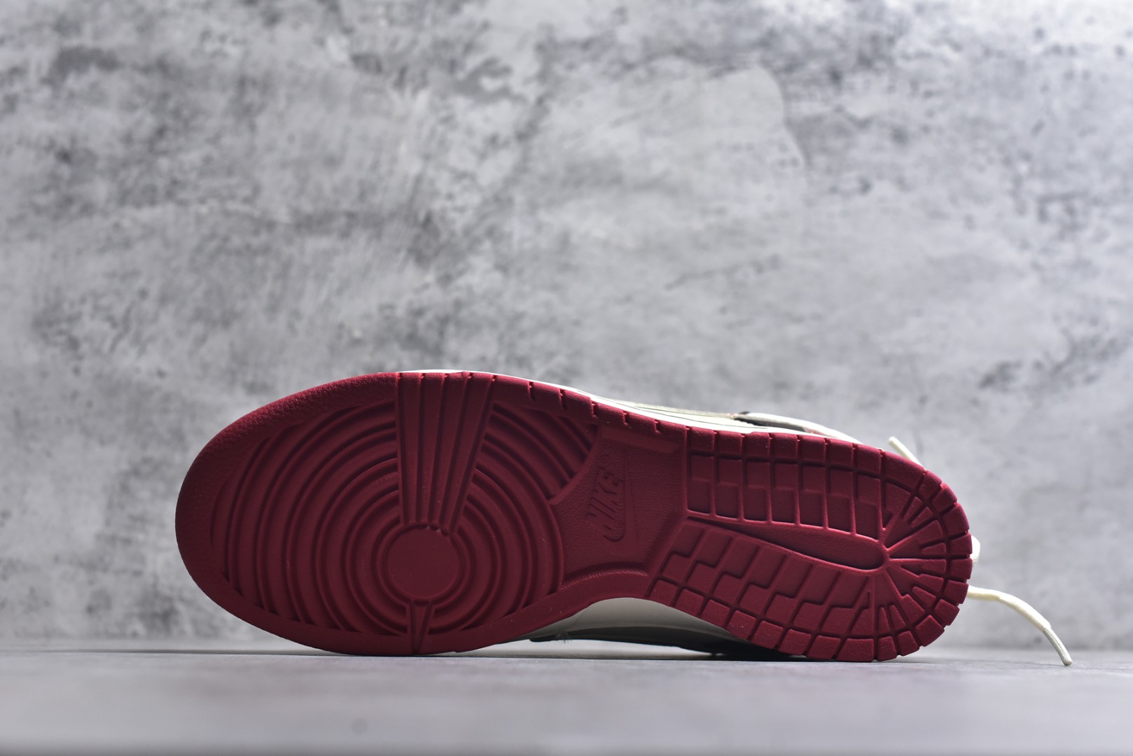 图片[6]-#Nk SB Dunk Low 蛇年系列 米白勾 周年高端定制 低帮休闲板鞋 YX5066-268 #定制鞋盒 大厂纯原品质出货 超高清洁度 皮料切割干净无任何毛边 细节完美 尺码：36 36.5 37.5 38 38.5 39 40 40.5 41 42 42.5 43 44 44.5 45 9.E5-选品中心