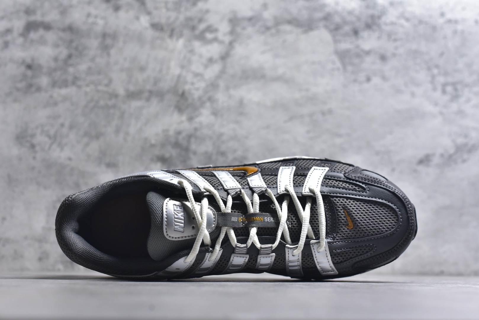 图片[4]-#NIKE P-6000 系列 复古休闲运动老爹鞋 #层次鲜明线条设计 摆脱厚重外形 超轻鞋身 细节随意对比 货号：CD6404-204尺码：36-47（半）-选品中心