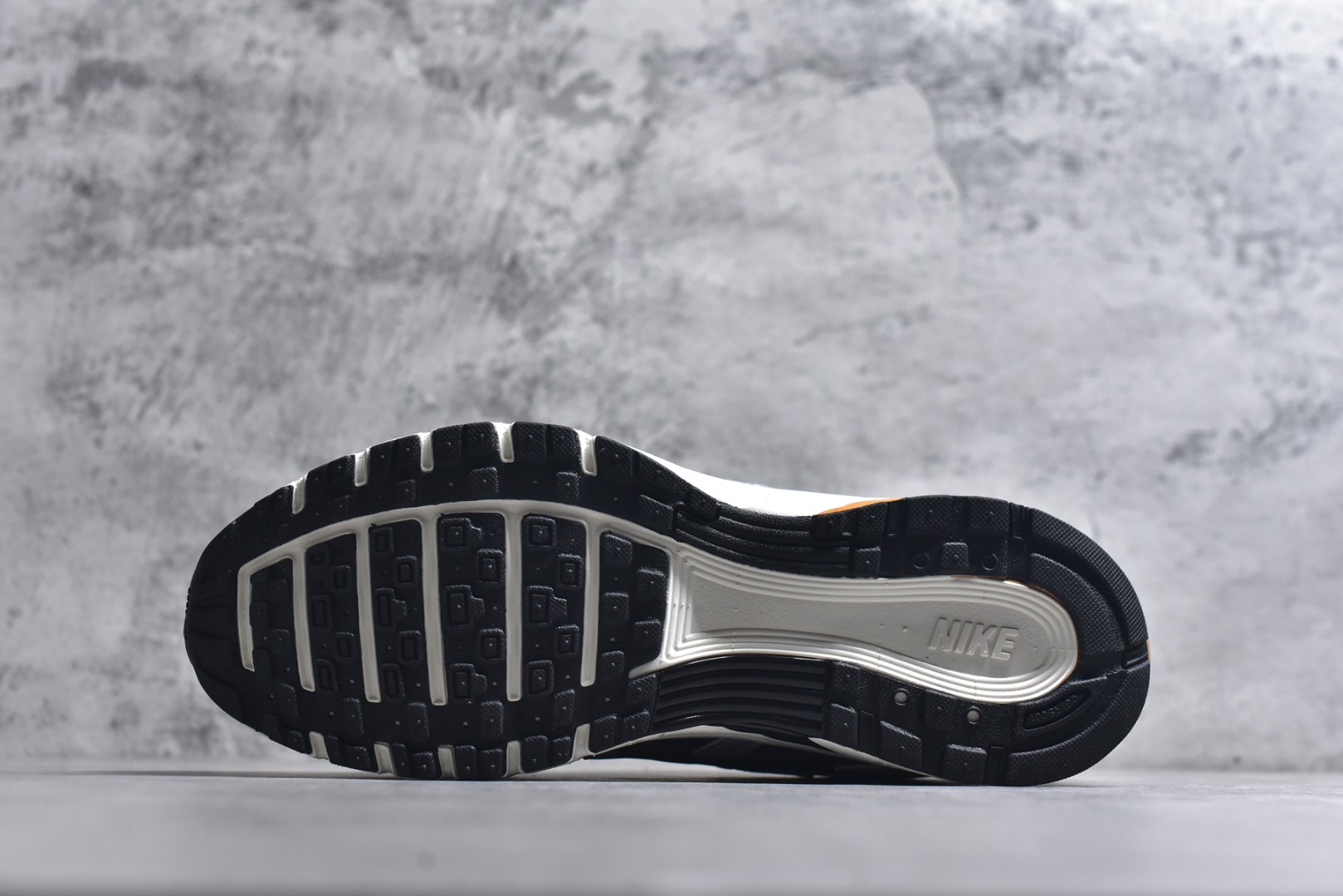 图片[6]-#NIKE P-6000 系列 复古休闲运动老爹鞋 #层次鲜明线条设计 摆脱厚重外形 超轻鞋身 细节随意对比 货号：CD6404-204尺码：36-47（半）-选品中心