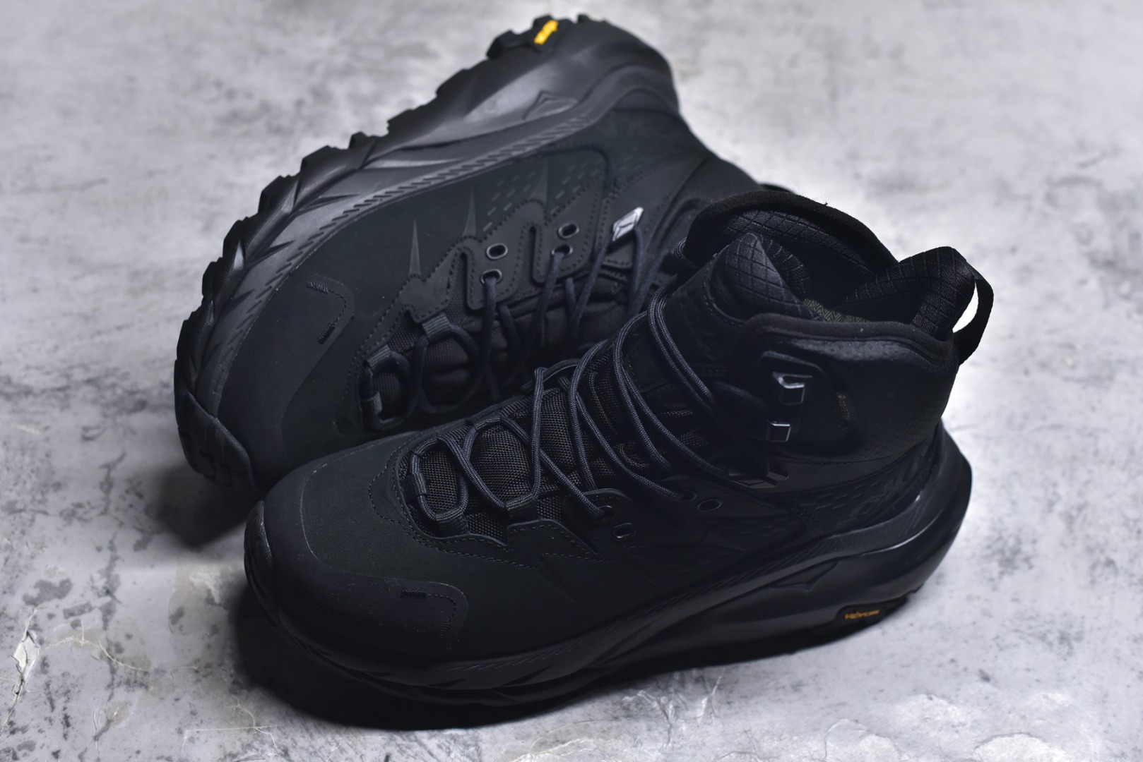 图片[7]-#HOKA ONE ONE Kaha 2 GTX 耐磨減震户外功能运动鞋 具有品着的重量与坐垫比 可提供顶级性能和顶级毛绒 这款低帮徒步旅行者采用带 SwallowTail™ 几何形状的HUBBLE® 鞋跟进行了更新 配备带牵引凸耳的 Vibram® Megagrip 以增加地面接触 这款开创性款式精心制作 采用GORE-TEX 鞋类面料和再生纺织品 尺码：40 40.5 41 42 42.5 43 44 44.5 45 46-选品中心