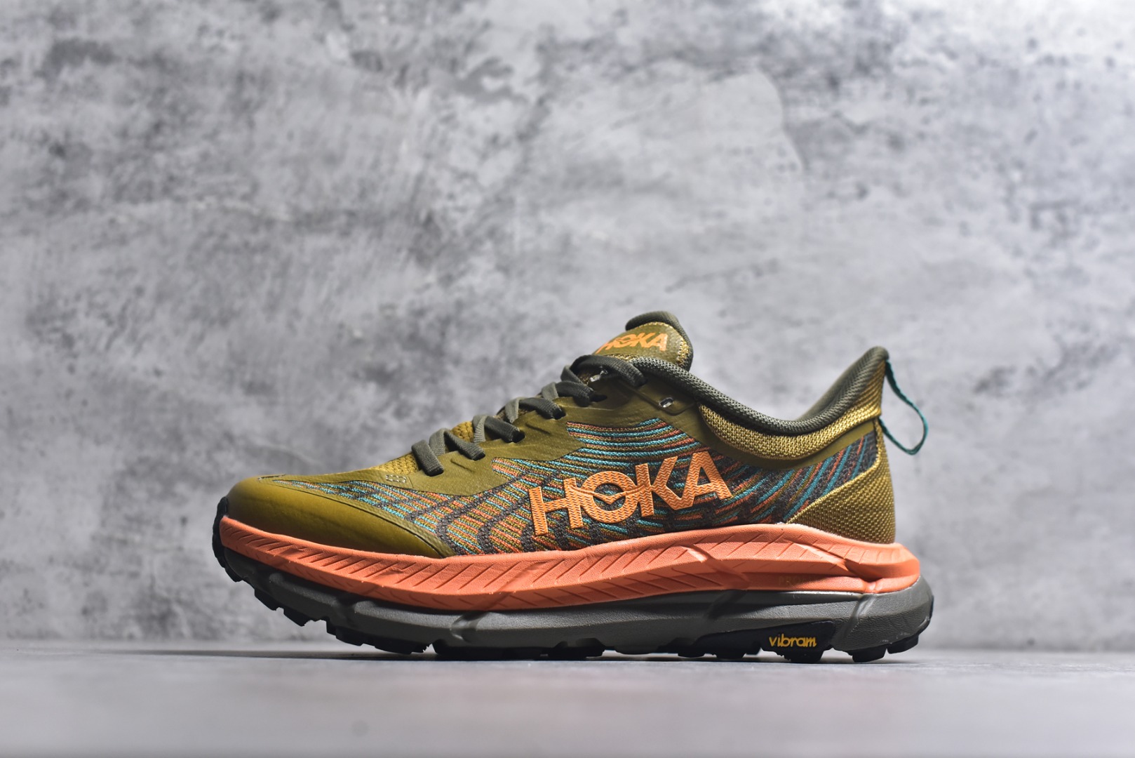 #HOKA ONE ONE Mafate Speed 4 飞速玛法特4代系列低帮轻量户外越野休闲运动慢跑鞋“褐色”1129930/AQL #采用全新单程提花网面鞋面材质 #内嵌超轻EVA缓震鞋垫 #搭载双密度PROFLY+轻盈弹性泡棉中底 #外置牵引齿花橡胶底块 尺码：36 36.5 37 38 38.5 39 40 40.5 41 42 42.5 43 44 45-选品中心