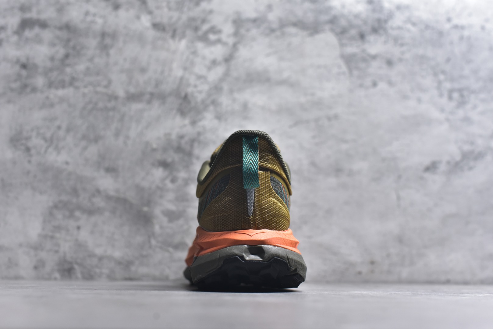 图片[5]-#HOKA ONE ONE Mafate Speed 4 飞速玛法特4代系列低帮轻量户外越野休闲运动慢跑鞋“褐色”1129930/AQL #采用全新单程提花网面鞋面材质 #内嵌超轻EVA缓震鞋垫 #搭载双密度PROFLY+轻盈弹性泡棉中底 #外置牵引齿花橡胶底块 尺码：36 36.5 37 38 38.5 39 40 40.5 41 42 42.5 43 44 45-选品中心