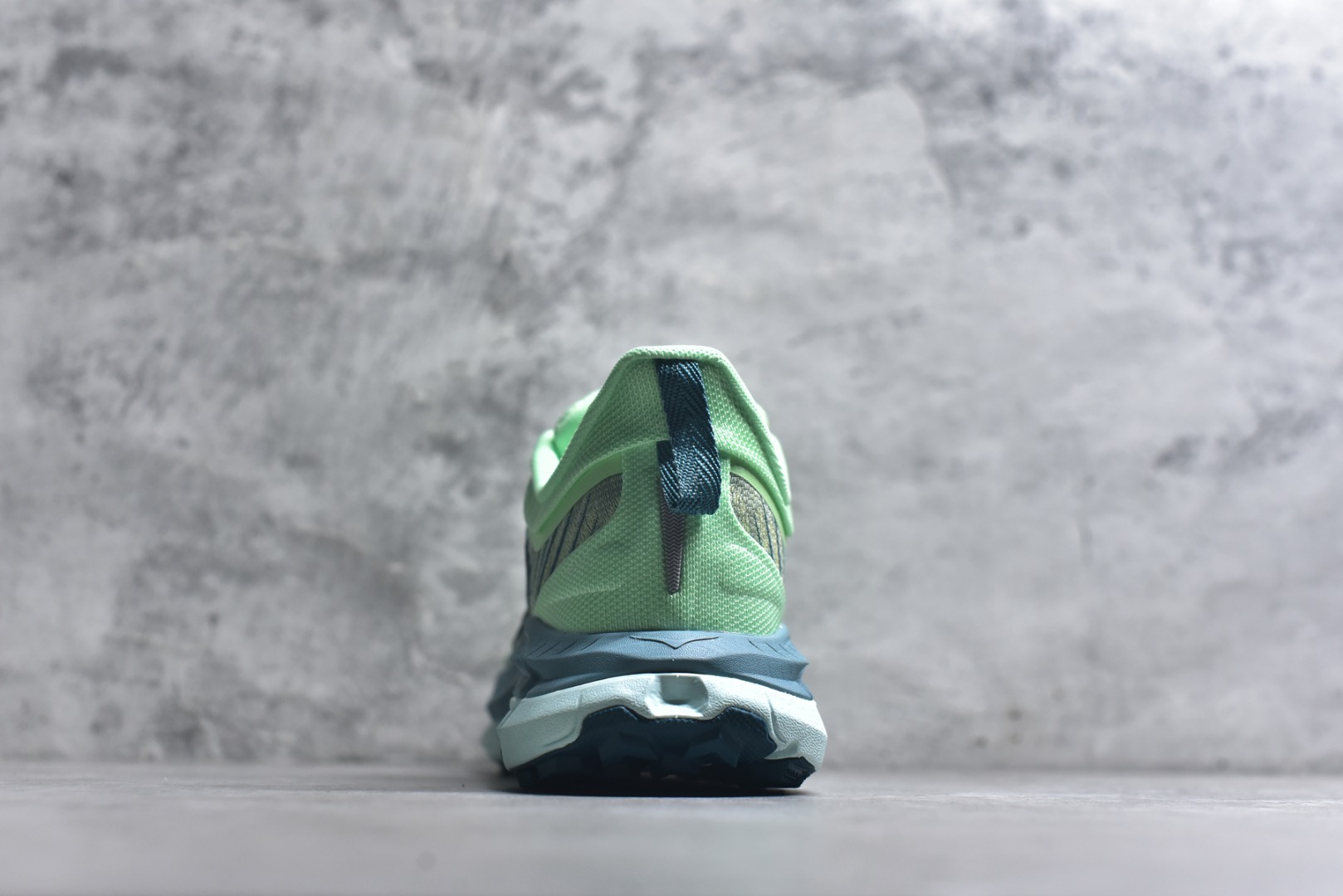 图片[5]-# HOKA ONE ONE Mafate Speed 4 飞速玛法特4代系列低帮轻量户外越野休闲运动慢跑鞋“褐色”1131056/LGOM #采用全新单程提花网面鞋面材质 #内嵌超轻EVA缓震鞋垫 #搭载双密度PROFLY+轻盈弹性泡棉中底 #外置牵引齿花橡胶底块 尺码：36 36.5 37 38 38.5 39 40 40.5 41 42 42.5 43 44 45-选品中心