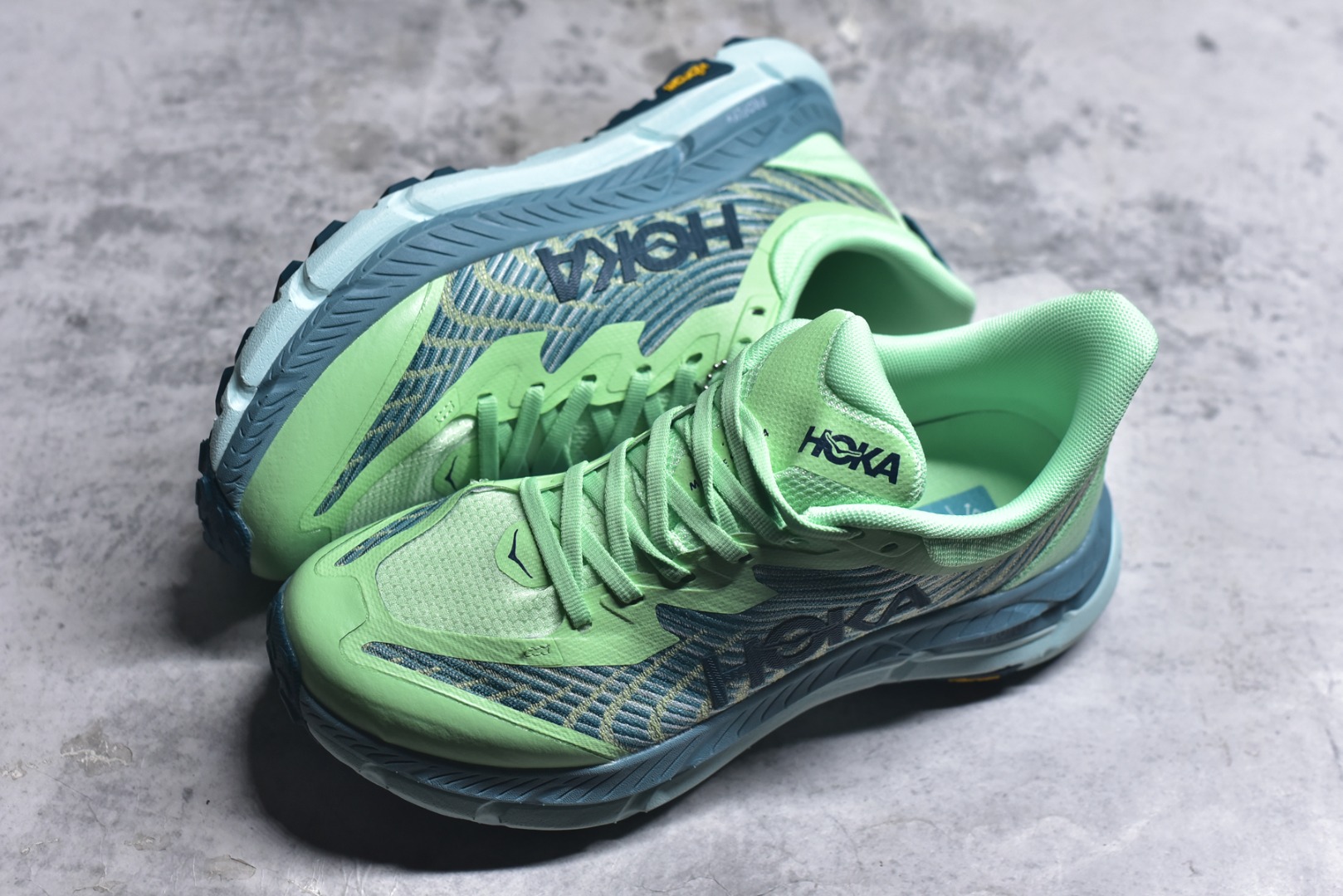 图片[7]-# HOKA ONE ONE Mafate Speed 4 飞速玛法特4代系列低帮轻量户外越野休闲运动慢跑鞋“褐色”1131056/LGOM #采用全新单程提花网面鞋面材质 #内嵌超轻EVA缓震鞋垫 #搭载双密度PROFLY+轻盈弹性泡棉中底 #外置牵引齿花橡胶底块 尺码：36 36.5 37 38 38.5 39 40 40.5 41 42 42.5 43 44 45-选品中心