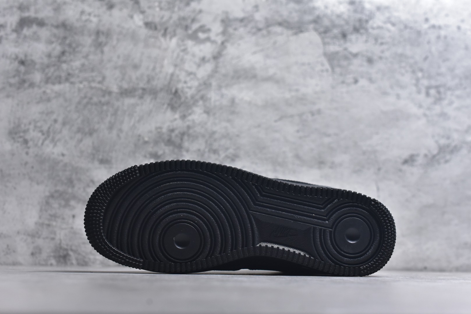 图片[6]-#官方爆款定制 秋冬新款Nike Air Force 1 MID全麂皮 空军一号中帮休闲板鞋 头成麂皮 定制鞋盒 原楦原纸板 纯正空军版型 内置全掌气垫 货号：ZH0316-167 尺码：36 36.5 37.5 38 38.5 39 40 40.5 41 42 42.5 43 44 44.5 45-选品中心