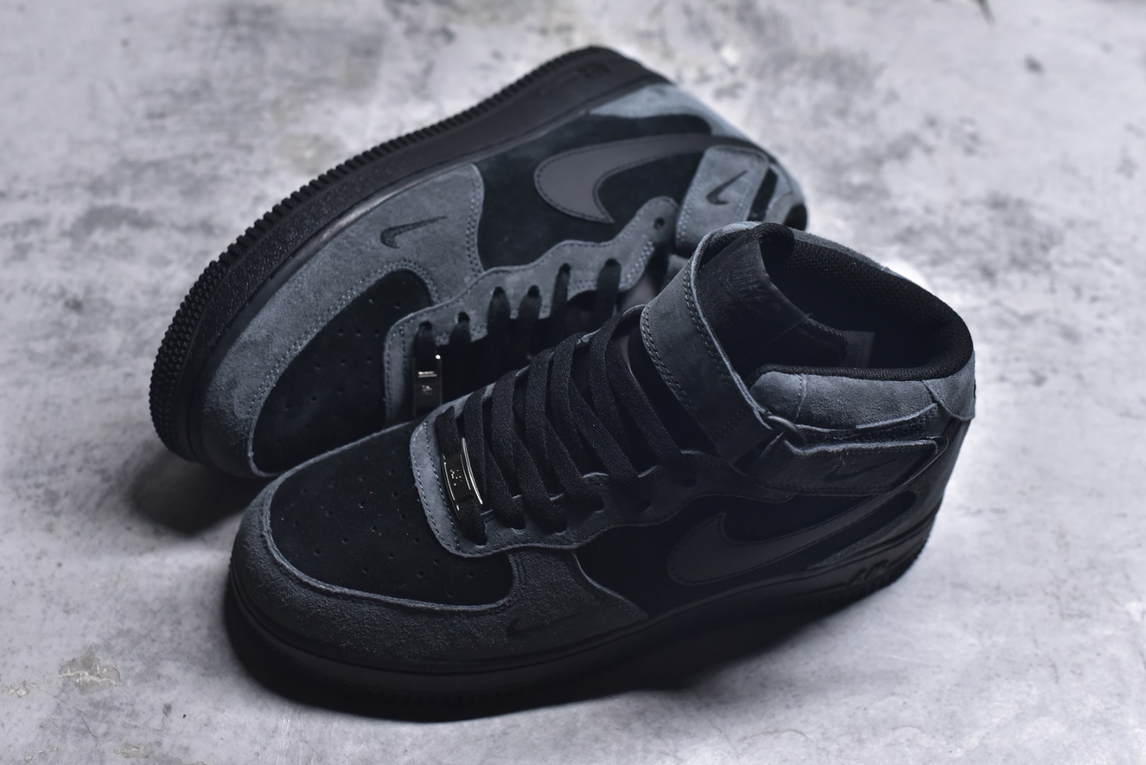 图片[7]-#官方爆款定制 秋冬新款Nike Air Force 1 MID全麂皮 空军一号中帮休闲板鞋 头成麂皮 定制鞋盒 原楦原纸板 纯正空军版型 内置全掌气垫 货号：ZH0316-167 尺码：36 36.5 37.5 38 38.5 39 40 40.5 41 42 42.5 43 44 44.5 45-选品中心