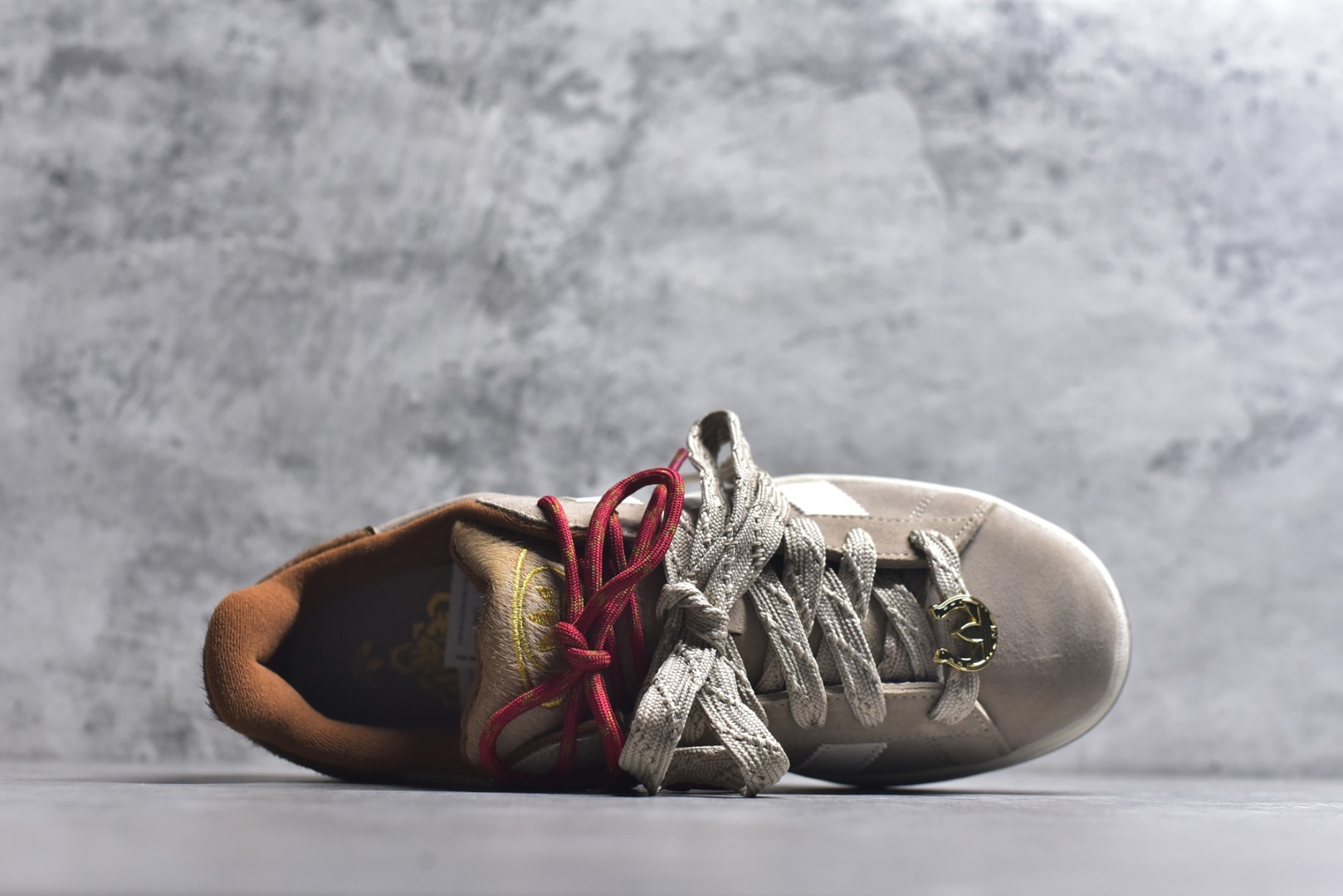 图片[4]-#AD 阿迪 Campus 00s 新年限定\”马年 \” 低帮休闲板鞋 KJ8724 尺码：35.5 36 36 36.5 37 38 38.5 39 40 40.5 41 42 42.5 43 44 44.5 45-选品中心