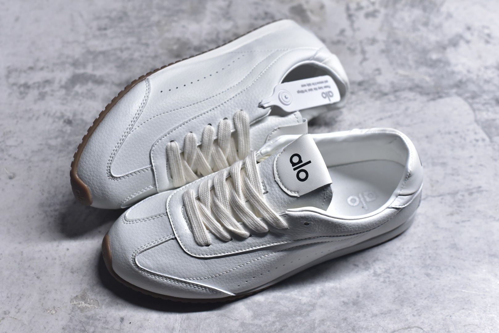 图片[7]-#Alo Yoga Sunset Sneaker 徳训生活休闲鞋 货号：A0891U 尺码：36 36.5 37 37.5 38 38.5 39 40 41 41.5 42 42.5 43 44 45-选品中心